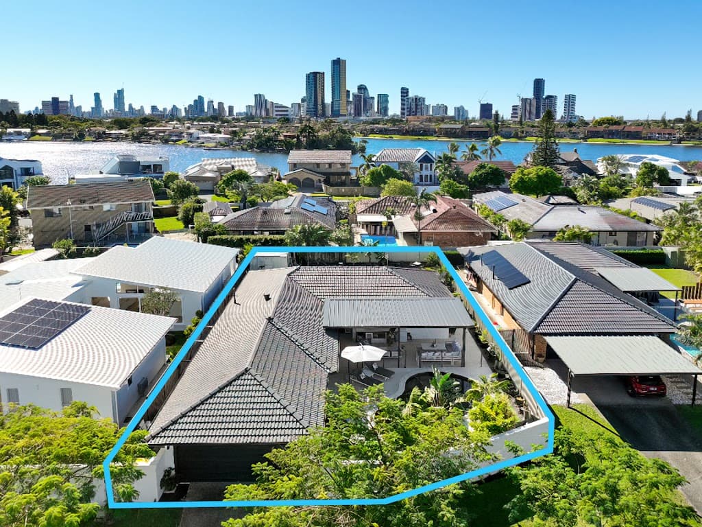 8 Tartan Court, Mermaid Waters, QLD, 4218, Mermaid Waters - Thumbnail 4