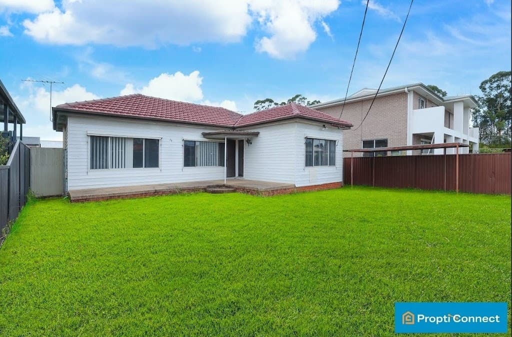 74 Cooper Avenue, MOOREBANK, NSW, 2170, Moorebank - Thumbnail 4