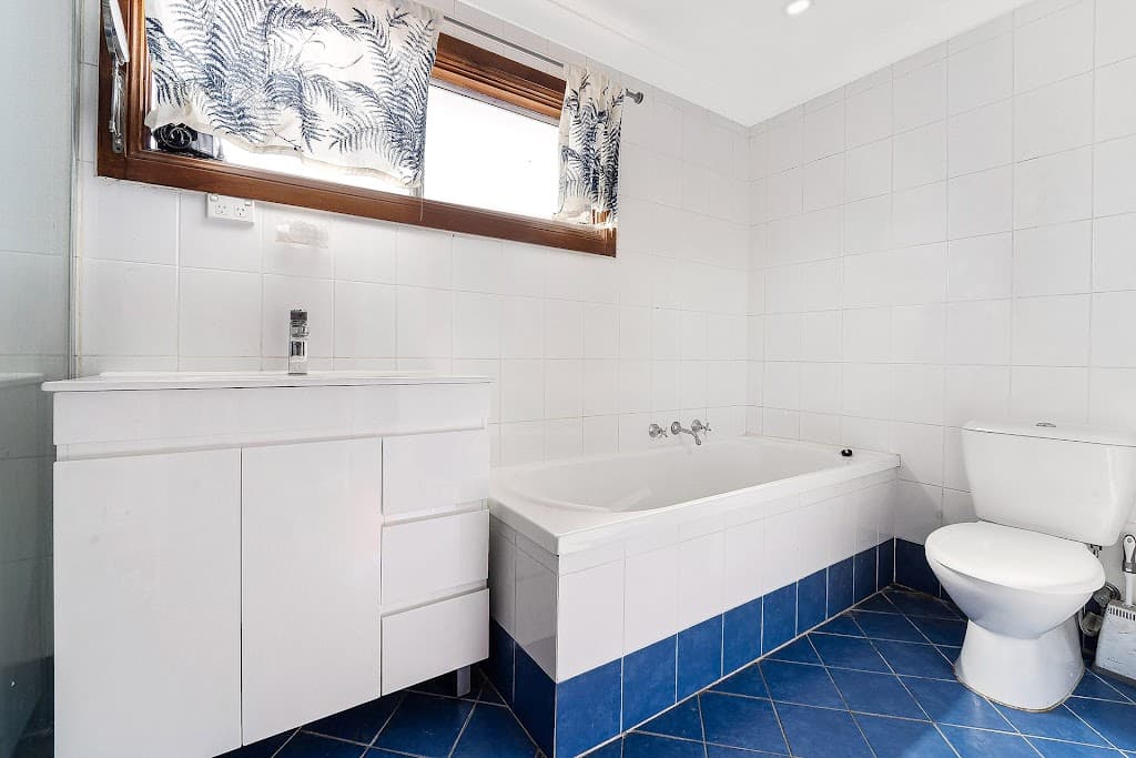 13 Fromelles Avenue, Milperra, NSW, 2214, Milperra - Thumbnail 6