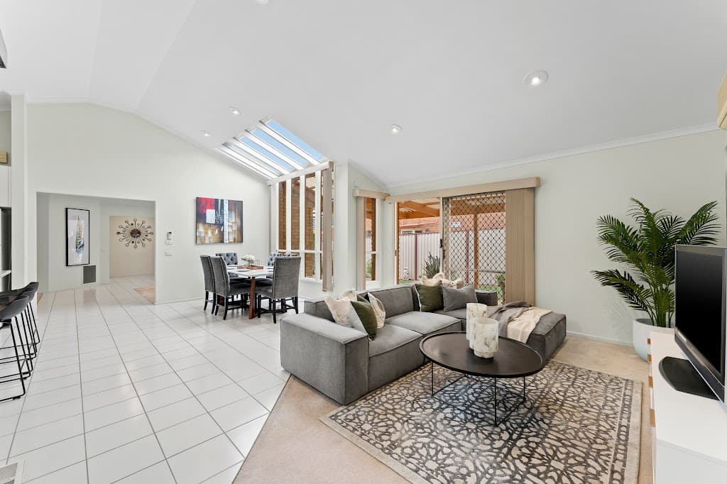 27 Lakewood Drive, Knoxfield, VIC, 3180, Knoxfield - Thumbnail 5