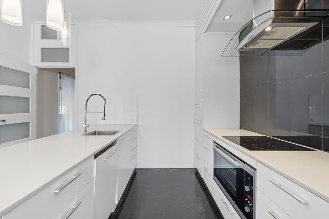 43 Balfour Crescent, HIGHLAND PARK, QLD 4211, Highland Park - Thumbnail 2