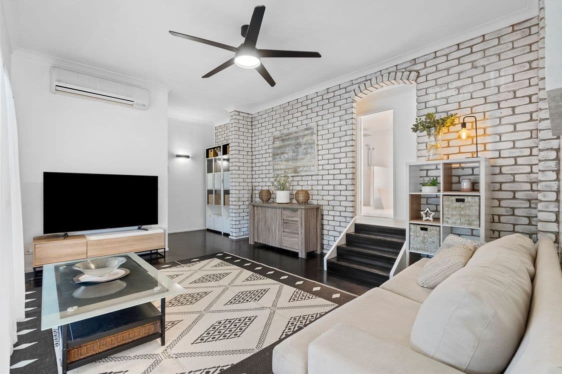 43 Balfour Crescent, HIGHLAND PARK, QLD 4211, Highland Park - Thumbnail 4