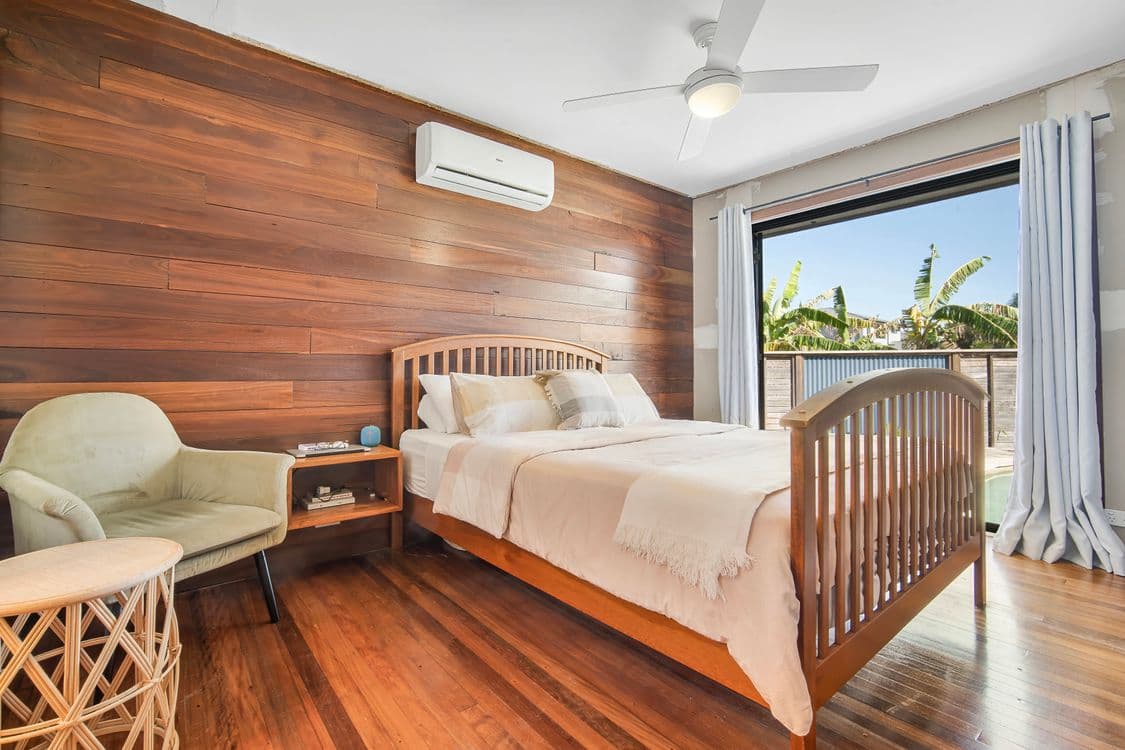 19 Pacific Boulevard, BROADBEACH WATERS, QLD 4218, Broadbeach Waters - Thumbnail 6