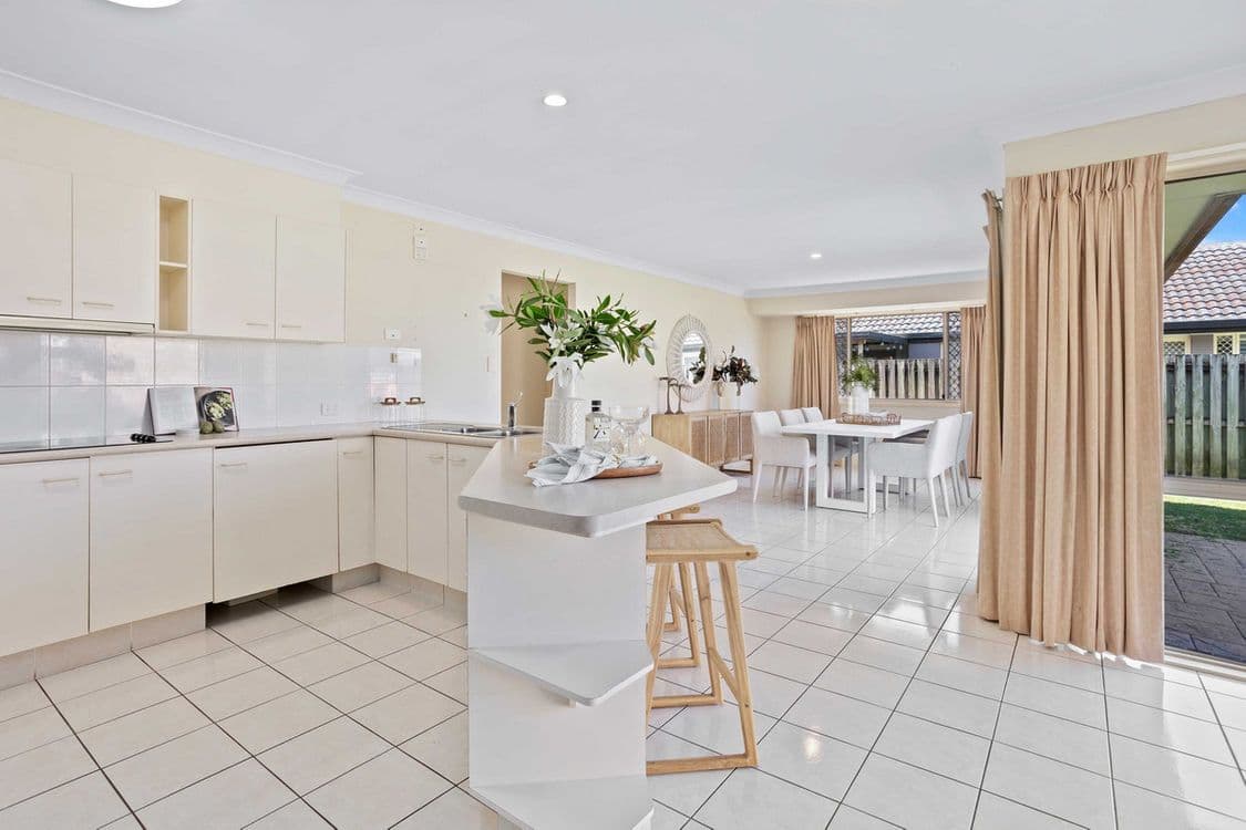 115 Honeyeater Drive, Burleigh Waters, QLD 4220, Burleigh Waters - Thumbnail 4