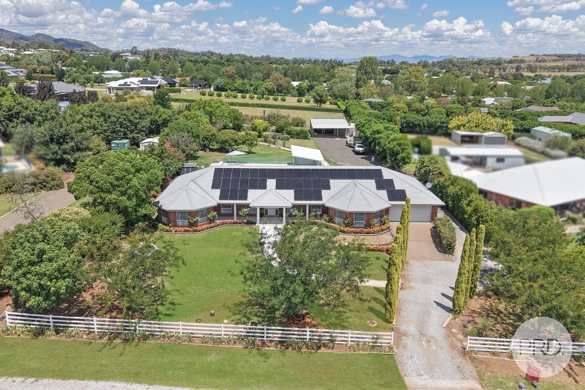 13 Daintree Circuit, TAMWORTH NSW 2340, Moore Creek - Image 1