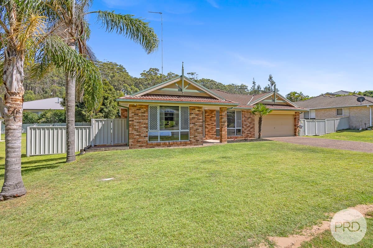 65 Bagnall Beach Road, CORLETTE NSW 2315, Corlette - Image 1
