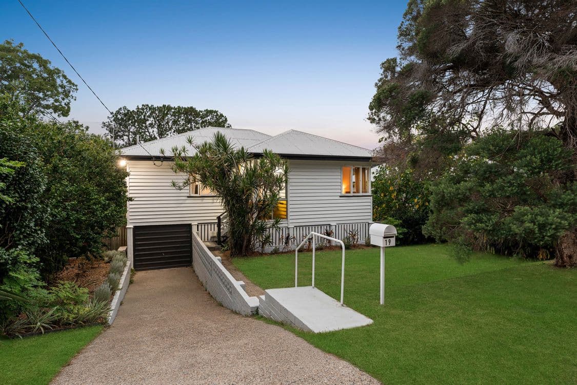 19 Nurstead Street, CAMP HILL, QLD 4152, Camp Hill - Thumbnail 3