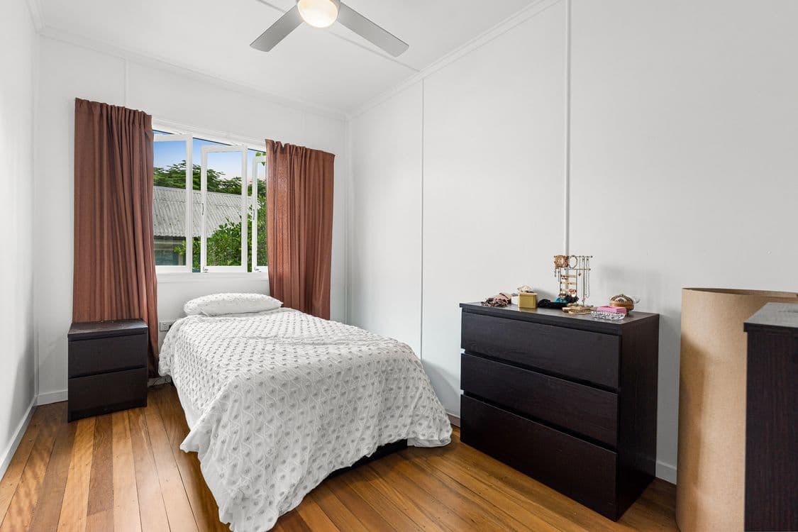 19 Nurstead Street, CAMP HILL, QLD 4152, Camp Hill - Thumbnail 7