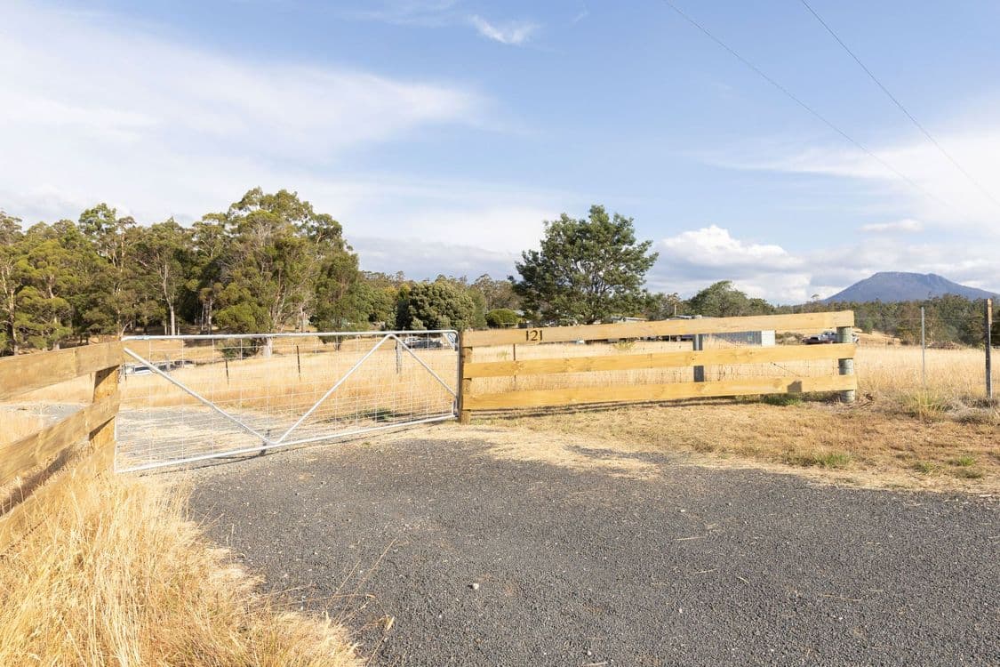 121 Davis Road, DELORAINE, TAS 7304, Deloraine - Thumbnail 6