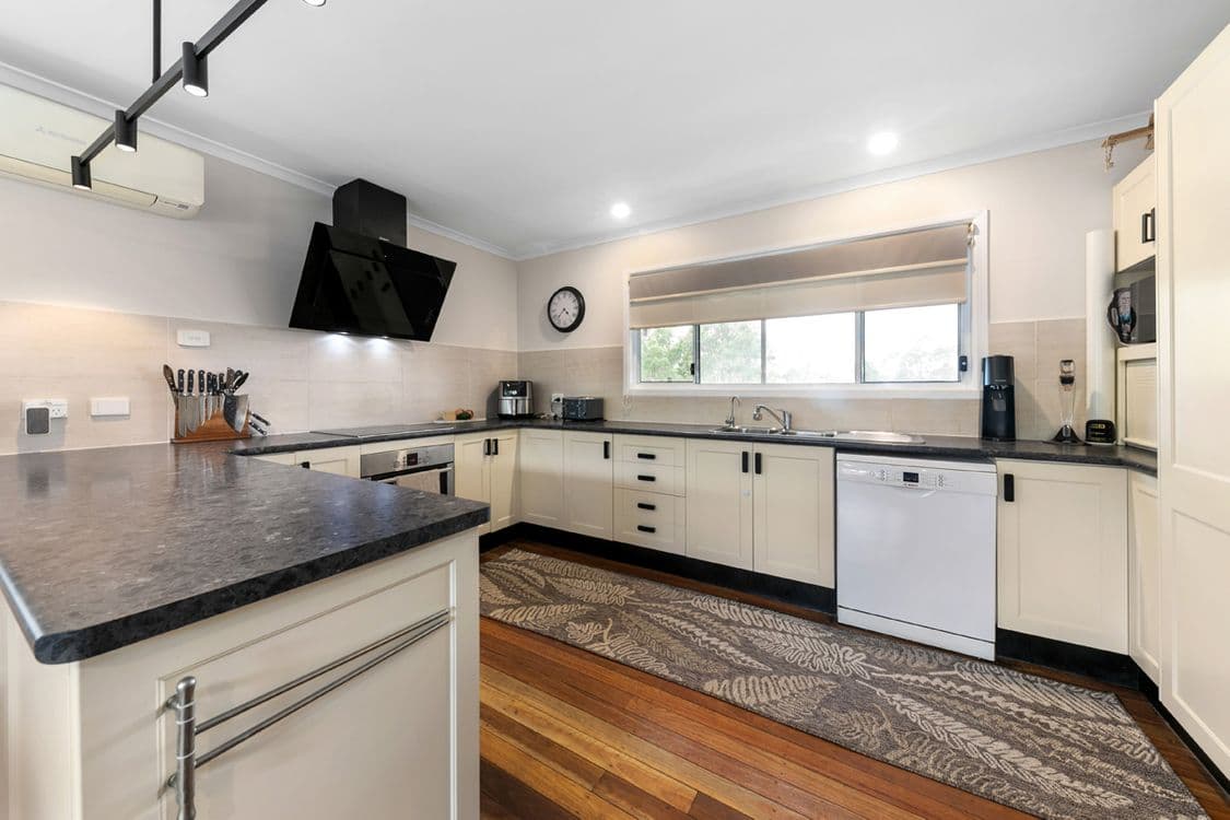 18 Gertrude Mcleod Crescent, MIDDLE PARK, QLD 4074, Middle Park - Thumbnail 7