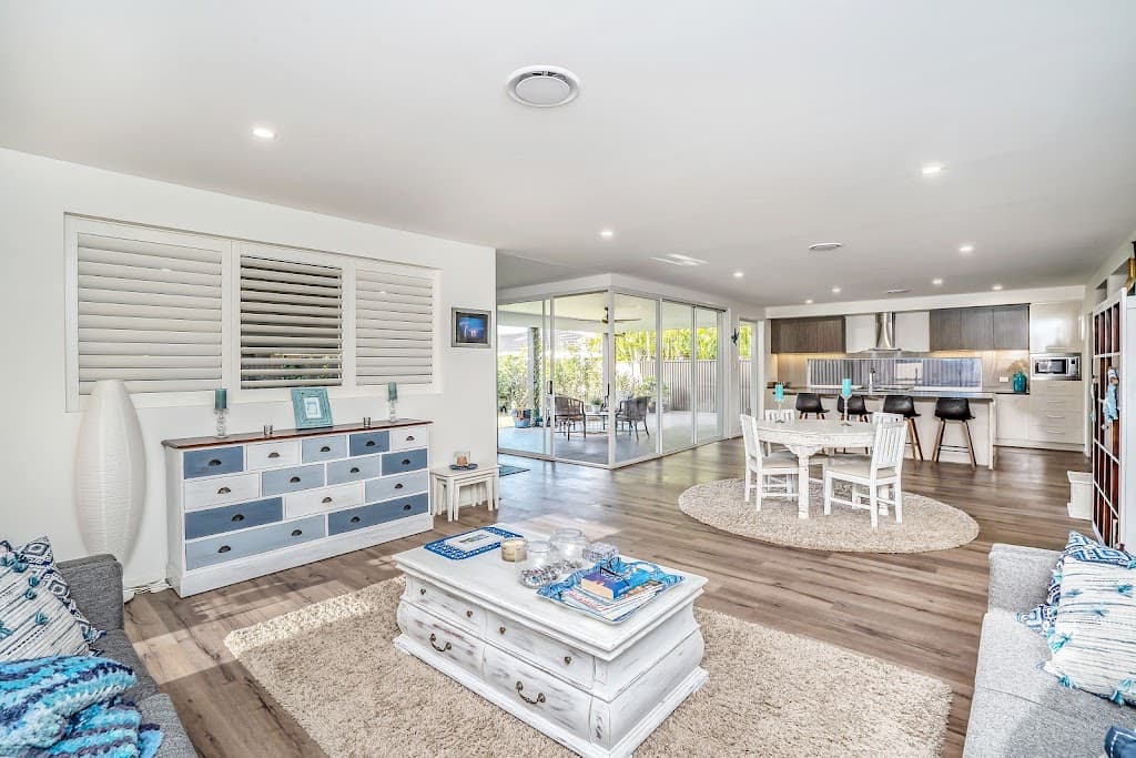 11 Bellbird Avenue, Burleigh Waters, QLD, 4220, Burleigh Waters - Thumbnail 2