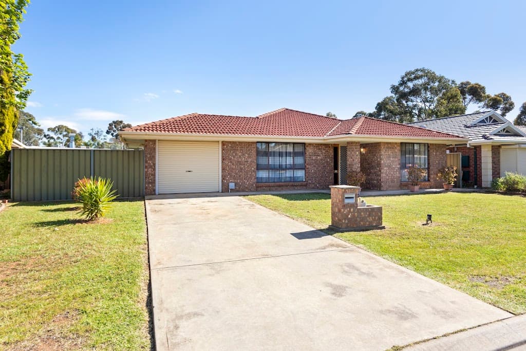 17 Carnation Court, Parafield Gardens, SA, 5107, Parafield Gardens - Thumbnail 2