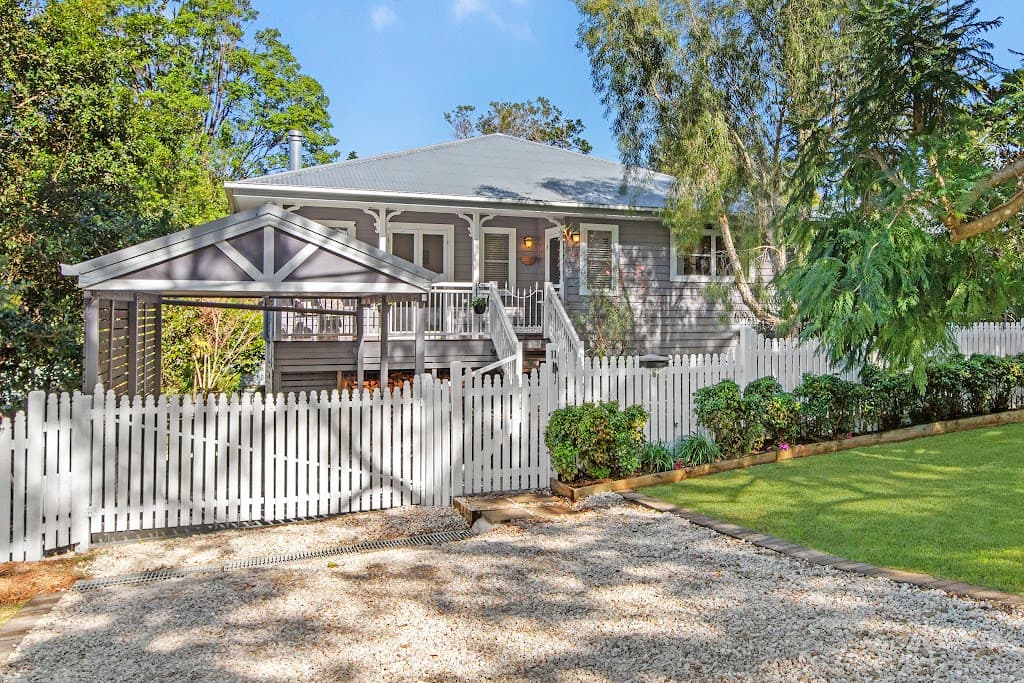 11 Beechmont Avenue, Tamborine Mountain, QLD, 4272, Tamborine Mountain - Thumbnail 5