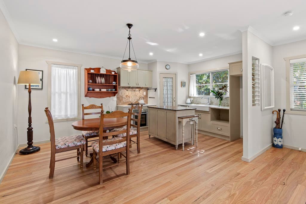 11 Beechmont Avenue, Tamborine Mountain, QLD, 4272, Tamborine Mountain - Thumbnail 6