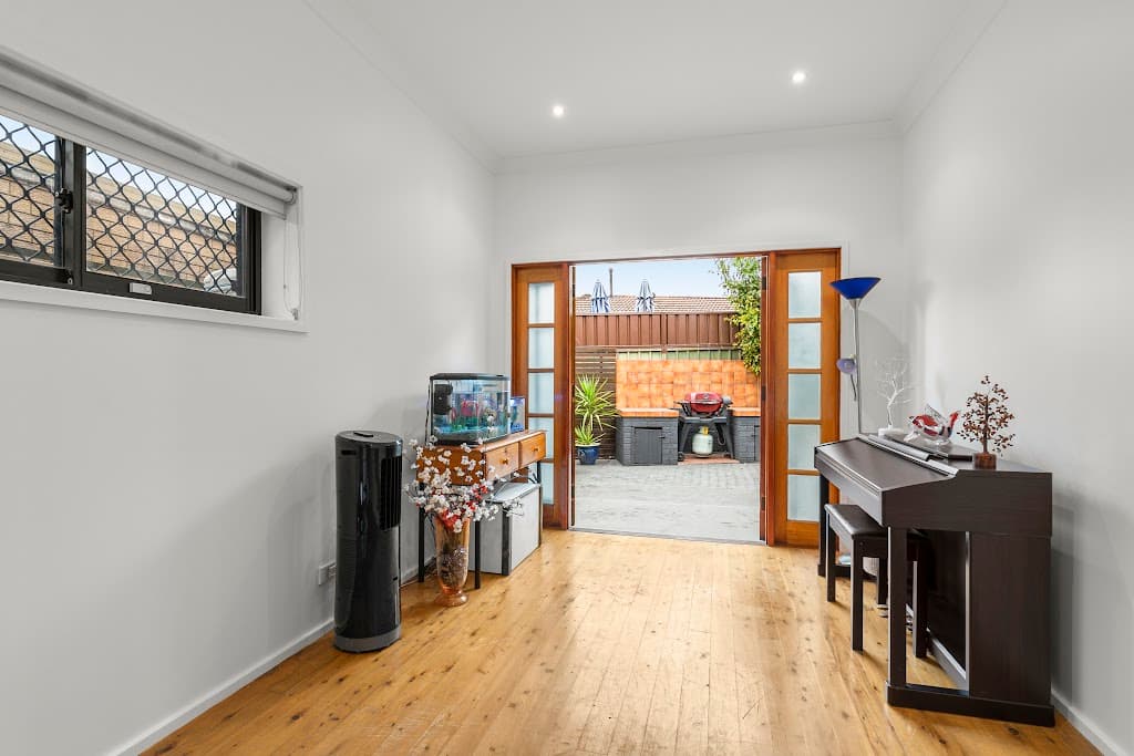 42 Ruthven Avenue, Milperra, NSW, 2214, Milperra - Thumbnail 6