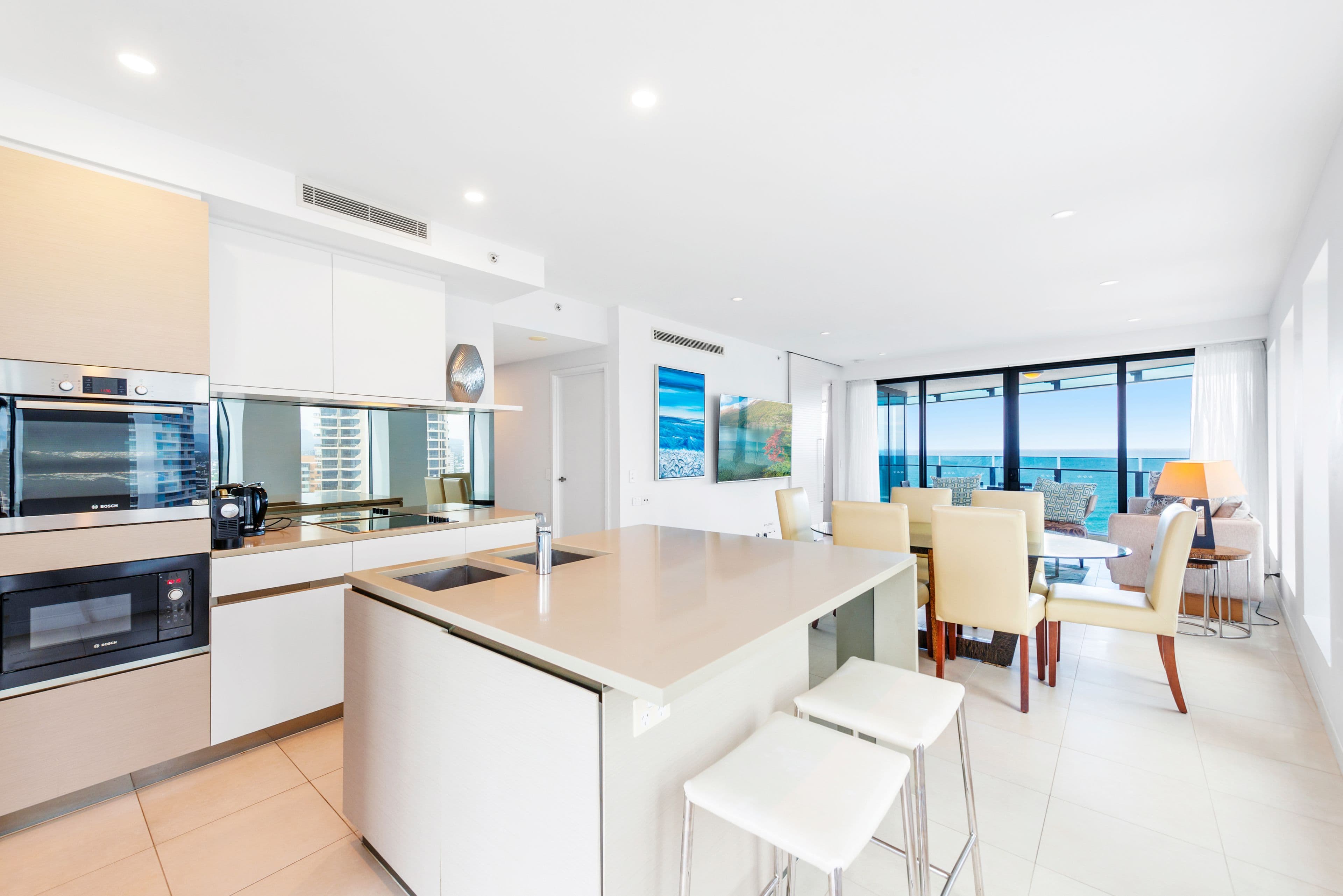 1401/4 The Esplanade, Surfers Paradise QLD 4217, Surfers Paradise - Thumbnail 4