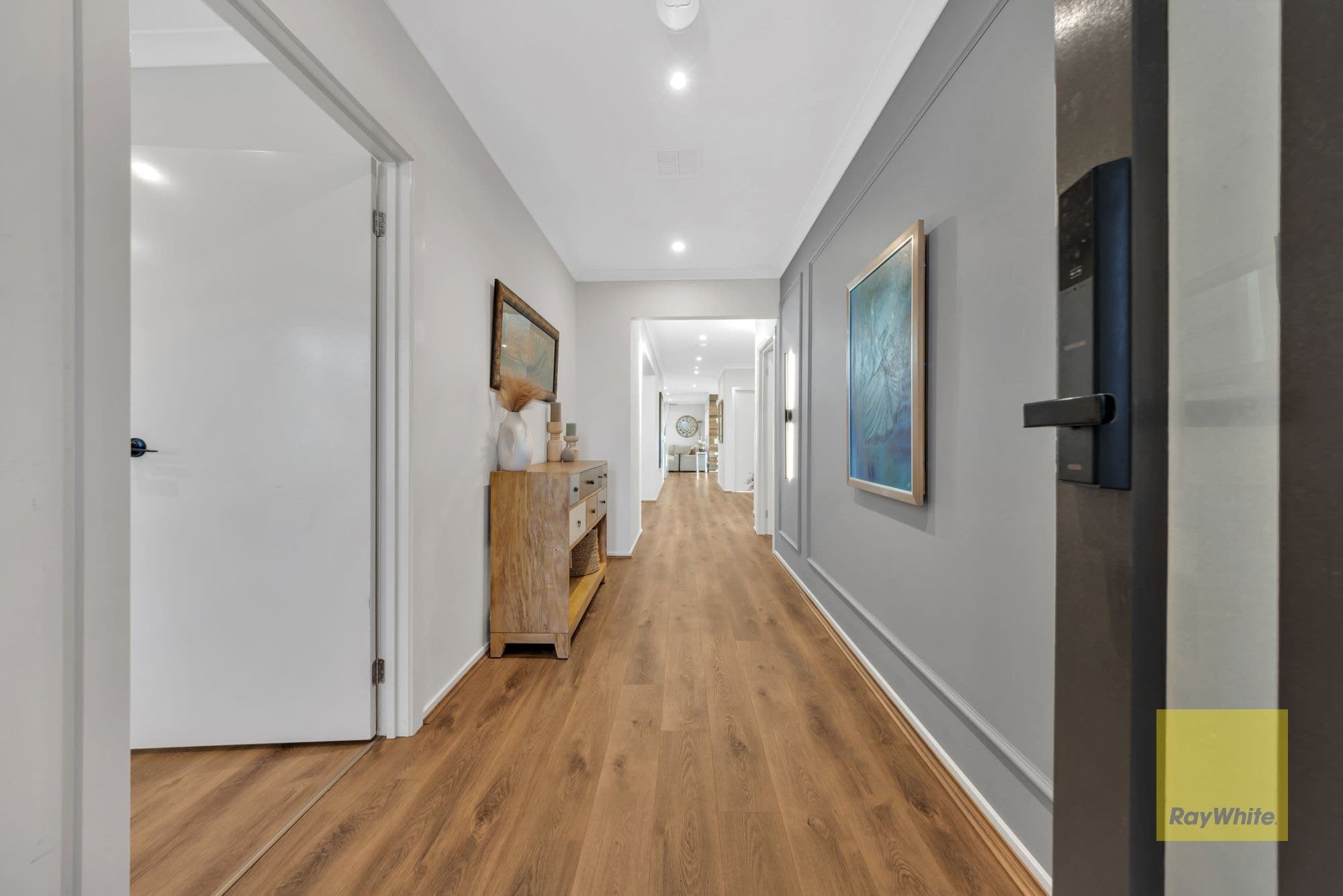 43 Peroomba Drive, Point Cook VIC 3030, Point Cook - Thumbnail 4