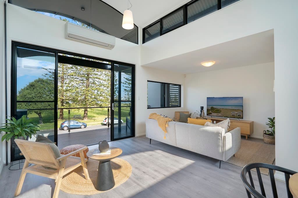 36 Hunter Street, Stockton, NSW, 2295, Stockton - Thumbnail 2