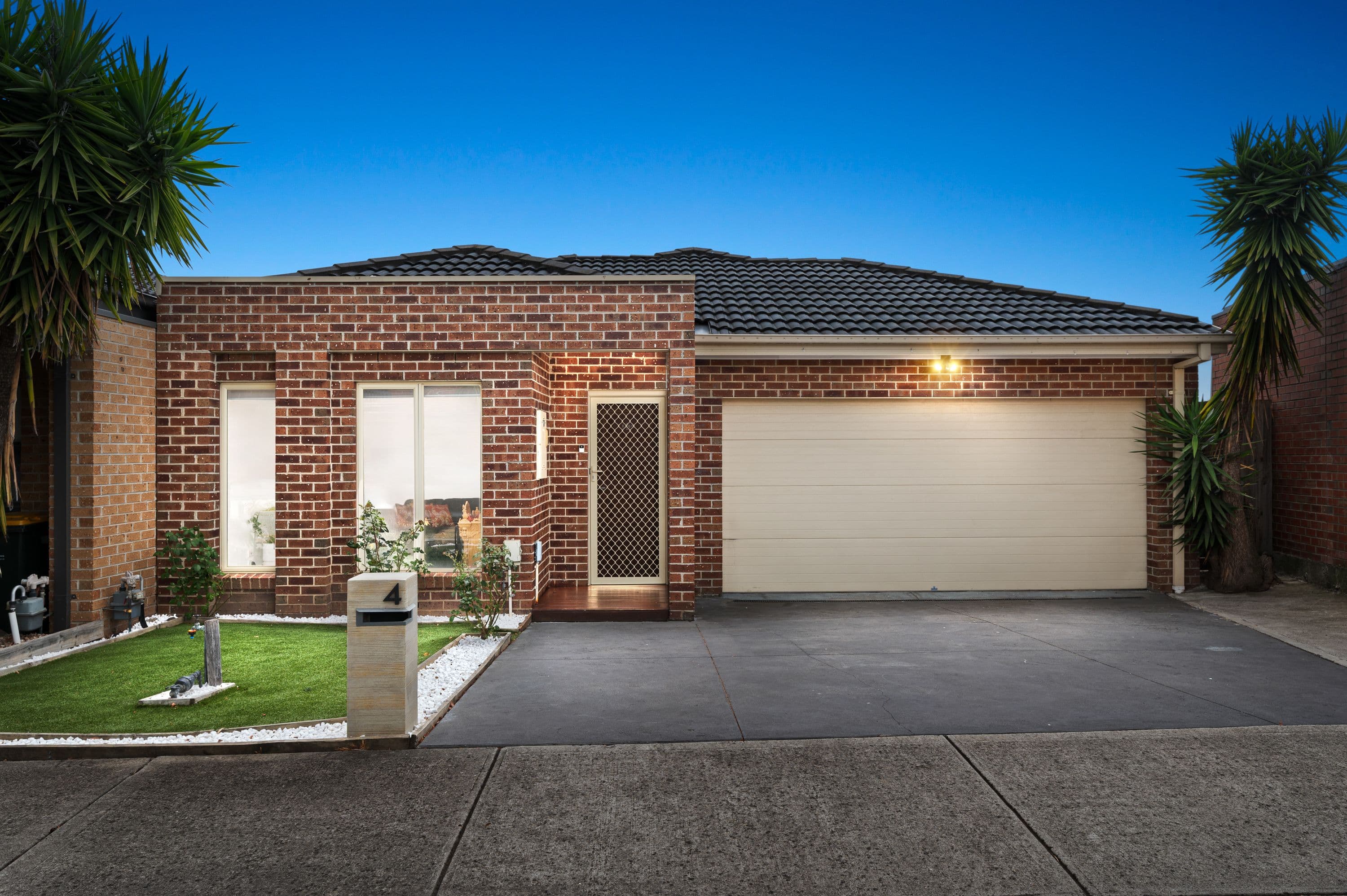 4 Dolphin Drive, South Morang VIC 3752, South Morang - Image 1