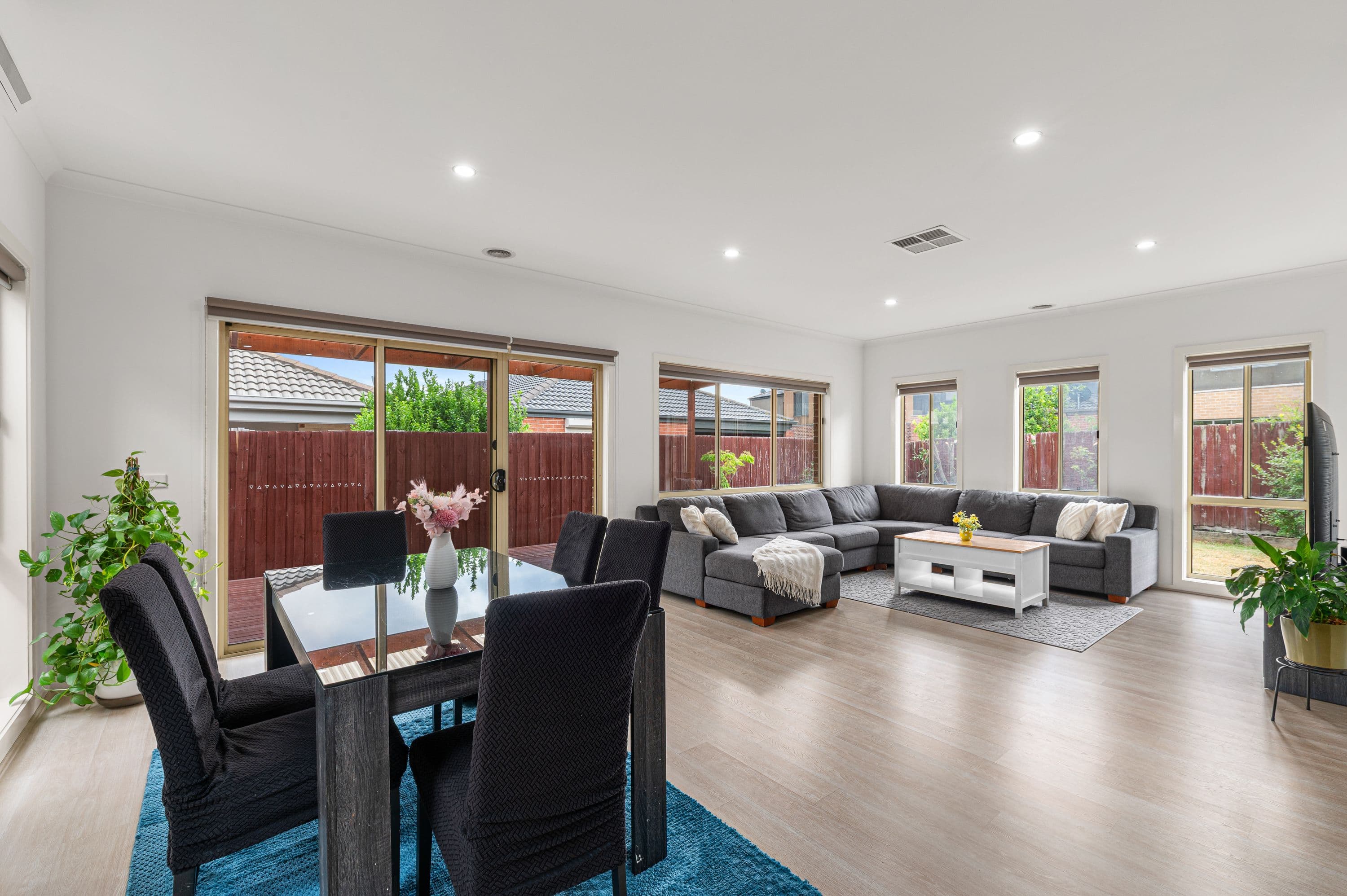 4 Dolphin Drive, South Morang VIC 3752, South Morang - Thumbnail 4