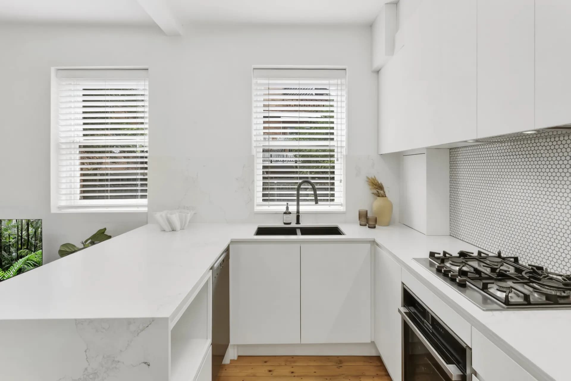 2/9 Ben Boyd Road, Neutral Bay, NSW, Neutral Bay - Thumbnail 3