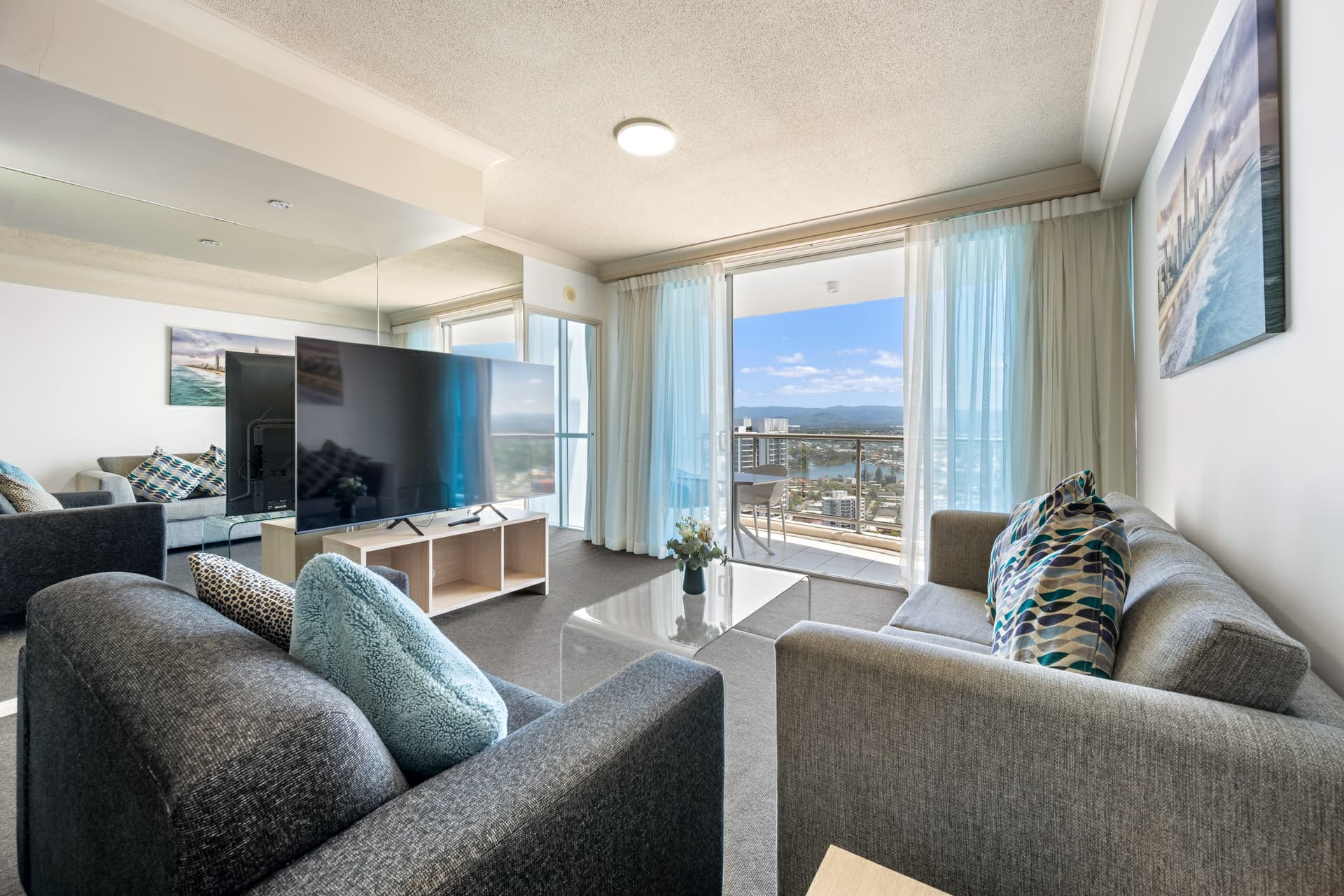 3321/23 Ferny Avenue, Surfers Paradise, Surfers Paradise - Thumbnail 3