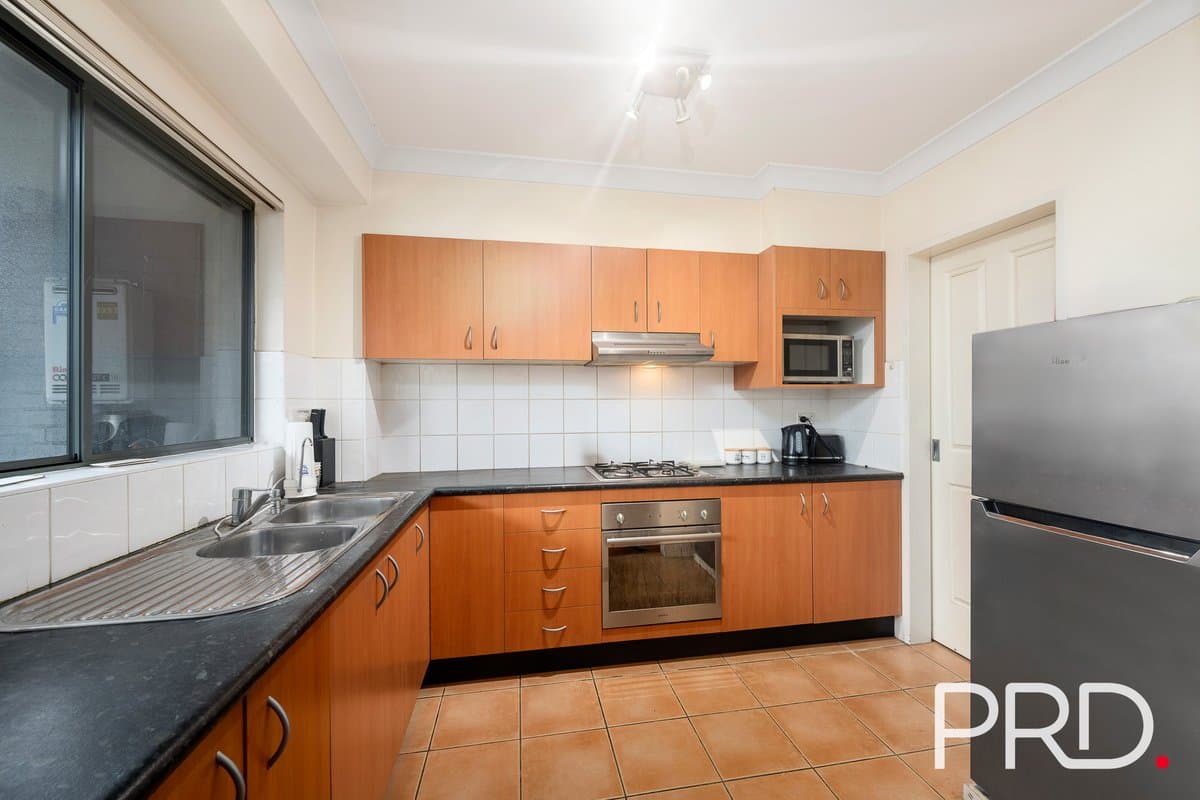 2/51 Bathurst Street, LIVERPOOL NSW 2170, Liverpool - Thumbnail 4