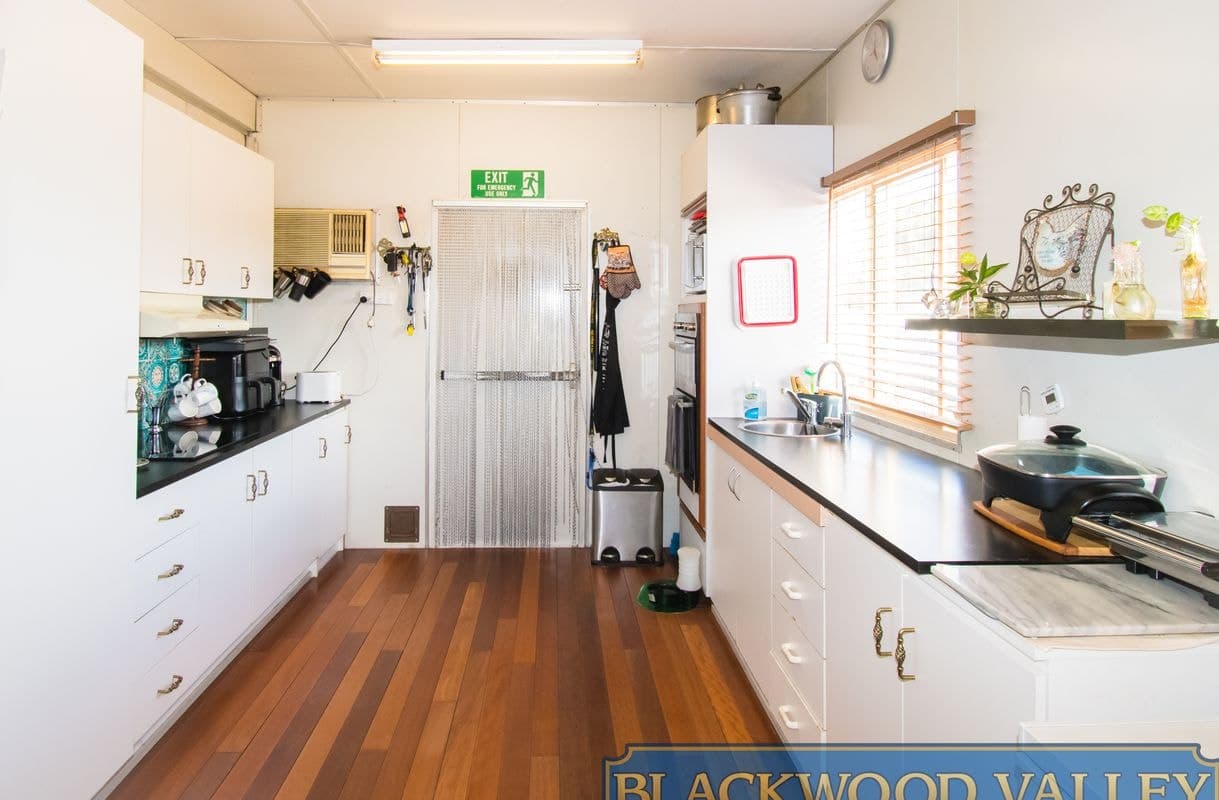 186 Blechynden Road, Dinninup, Dinninup - Thumbnail 8