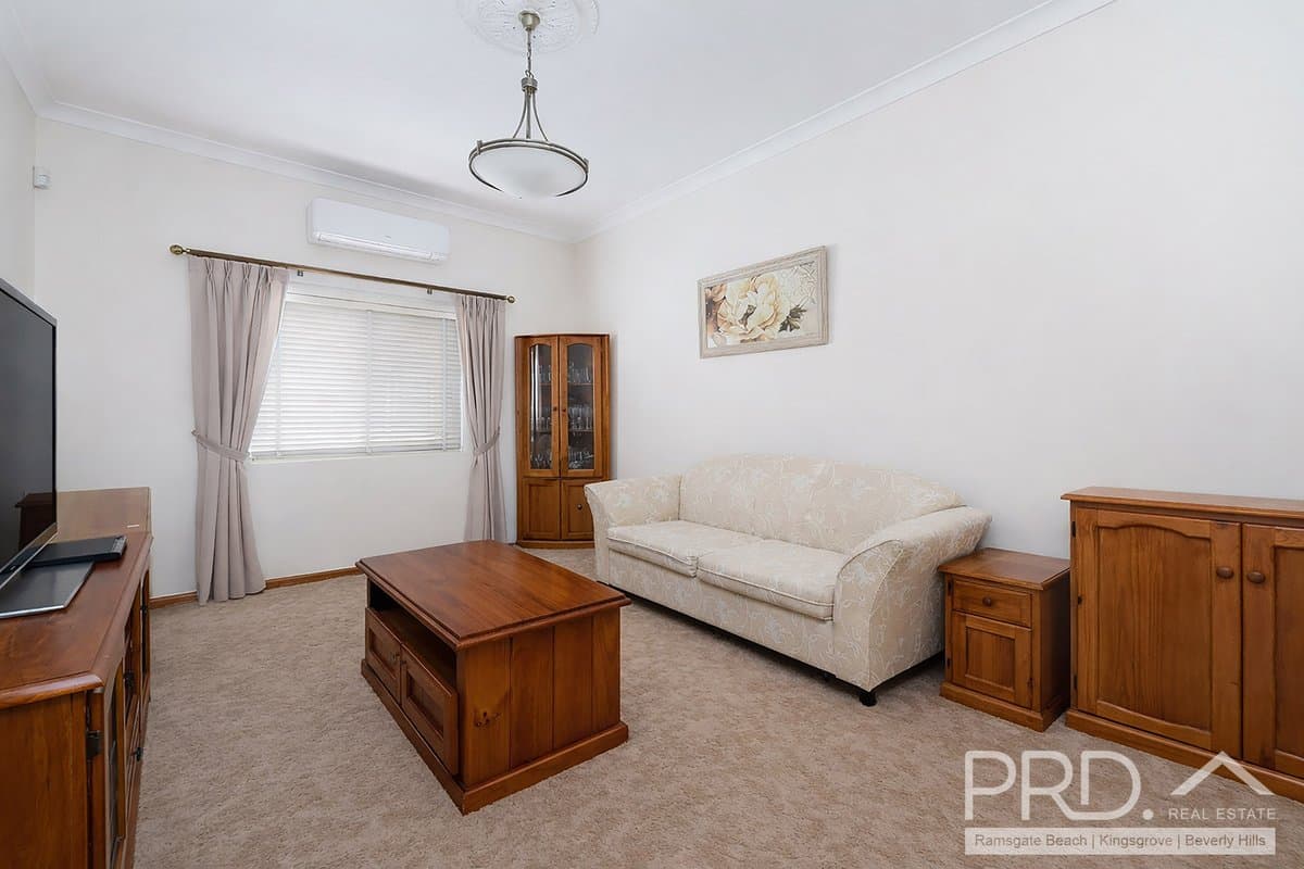 10 Glamis Street, KINGSGROVE NSW 2208, Kingsgrove - Thumbnail 2