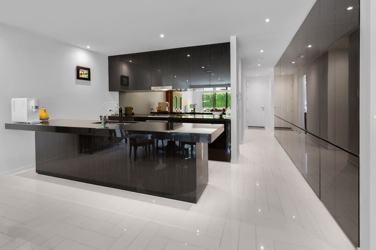 42 Theatre Drive, BENOWA QLD 4217, Benowa - Thumbnail 2