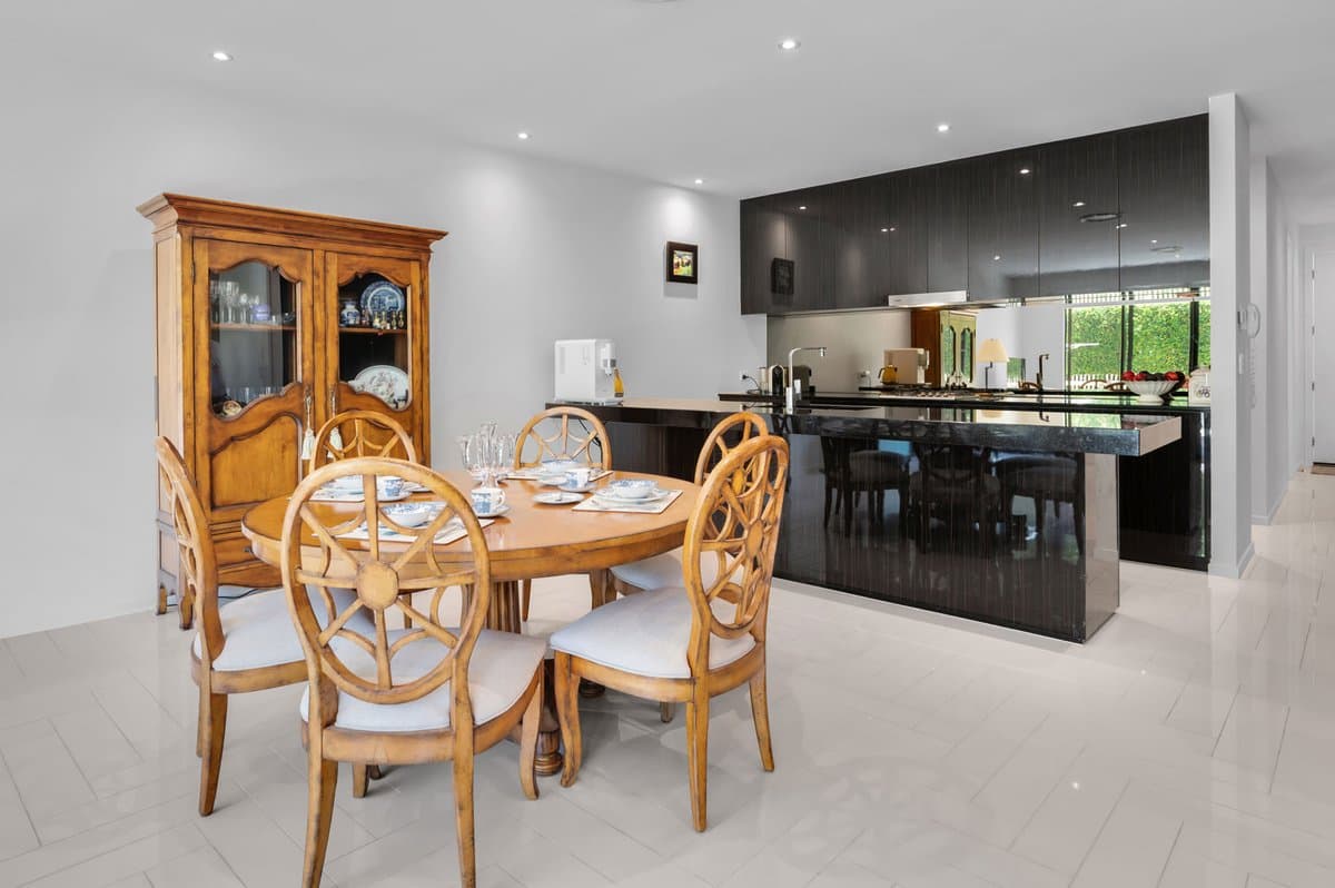 42 Theatre Drive, BENOWA QLD 4217, Benowa - Thumbnail 5