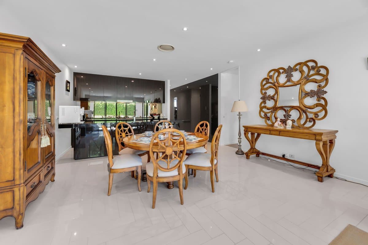 42 Theatre Drive, BENOWA QLD 4217, Benowa - Thumbnail 6