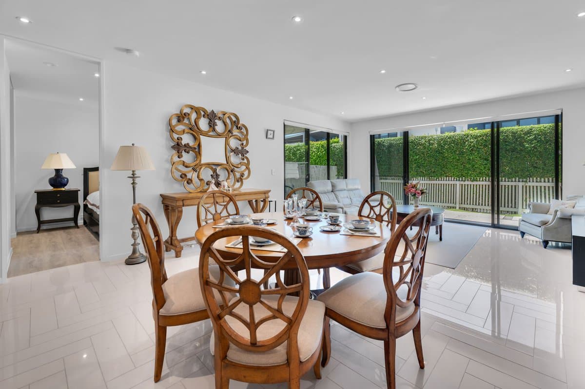 42 Theatre Drive, BENOWA QLD 4217, Benowa - Thumbnail 7