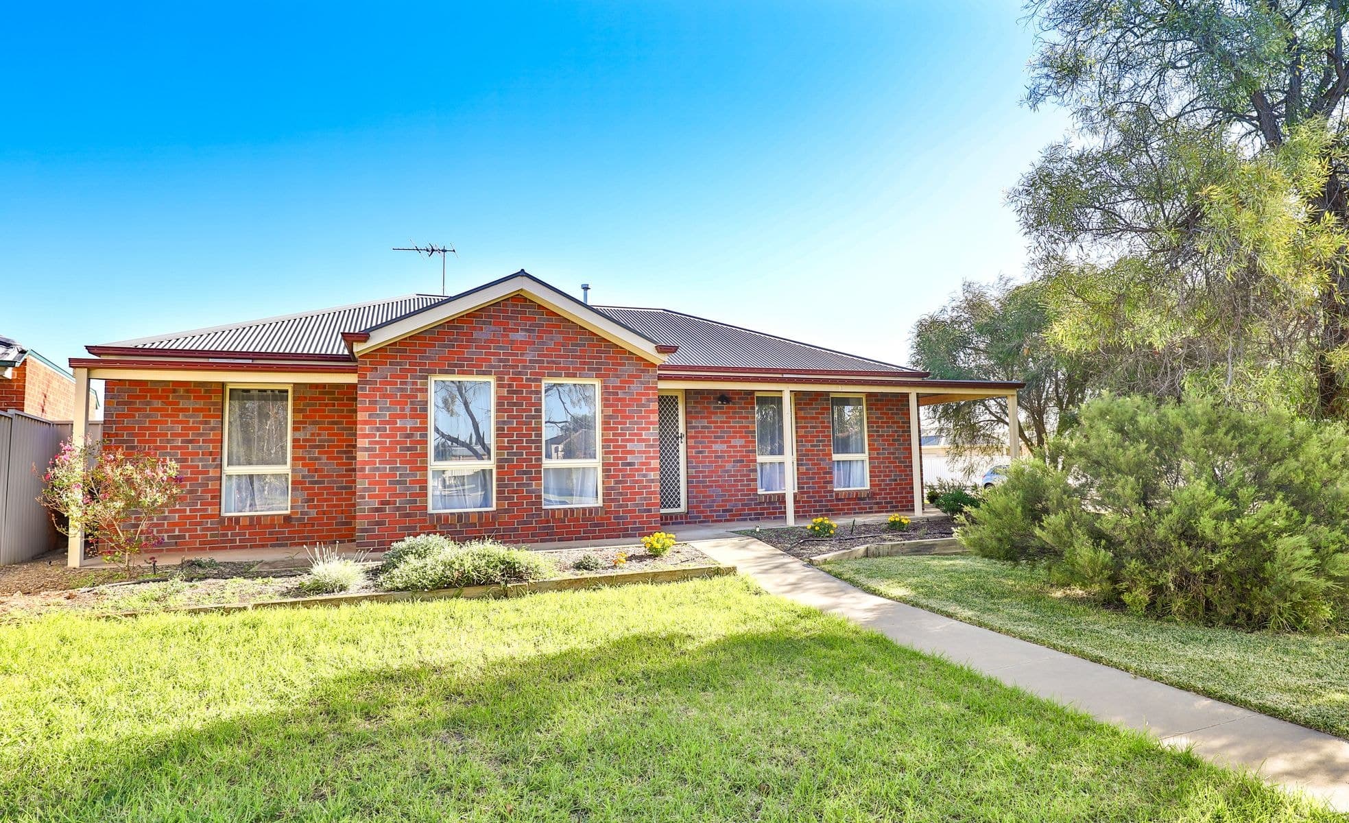 1 Golden Grove, Red Cliffs - Image 1