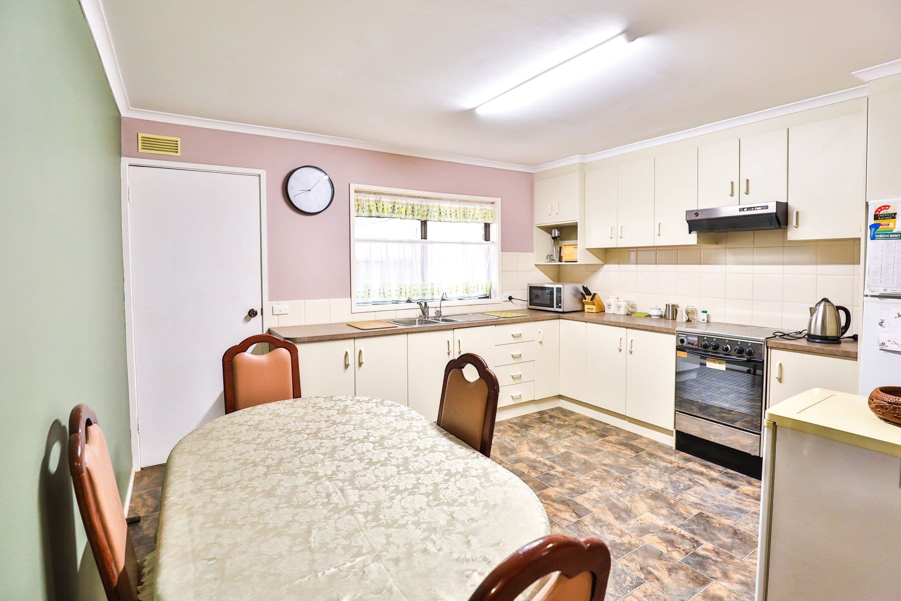 2/6 Amelia Court, Mildura - Thumbnail 6
