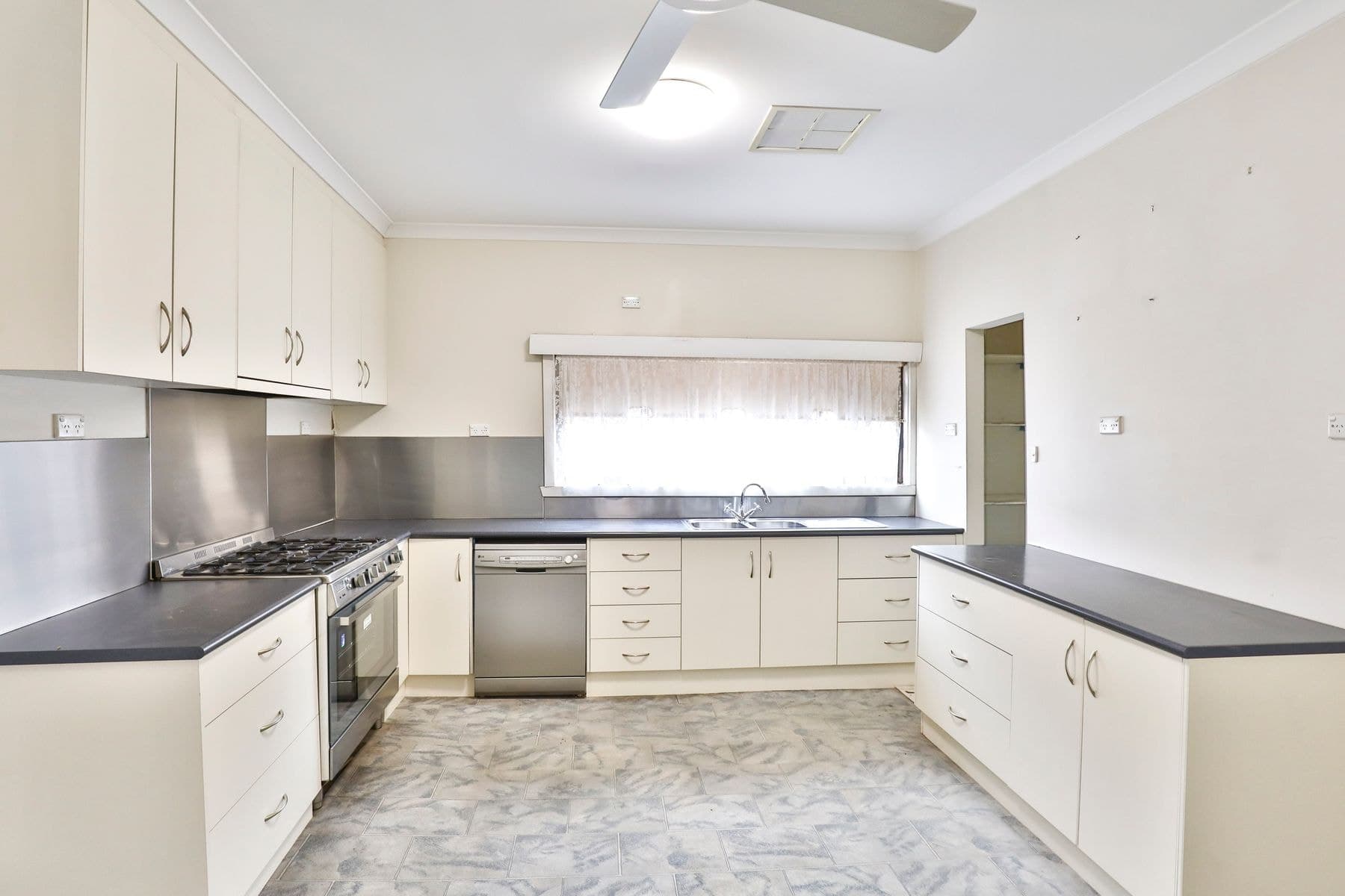 79 Douglas Avenue, Mildura - Thumbnail 4