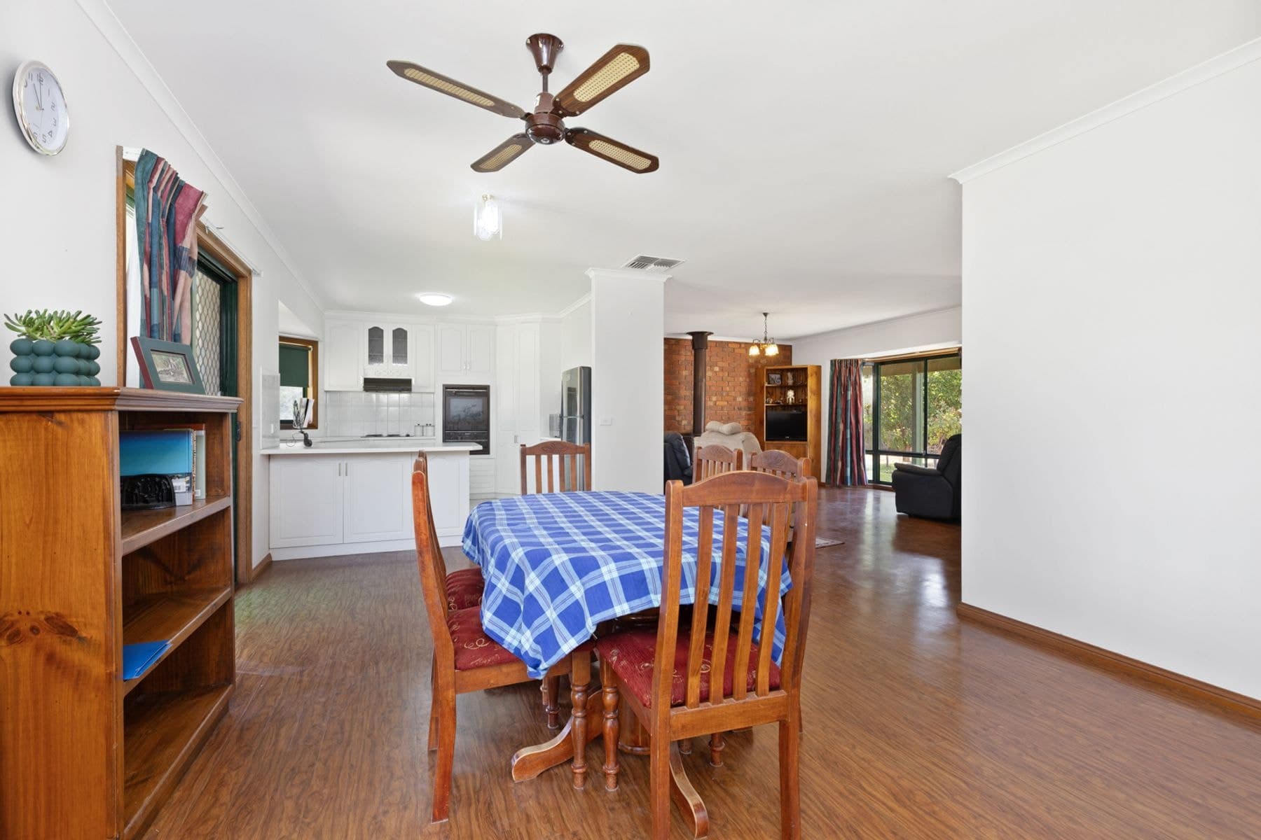 152 First Street, Nichols Point - Thumbnail 4