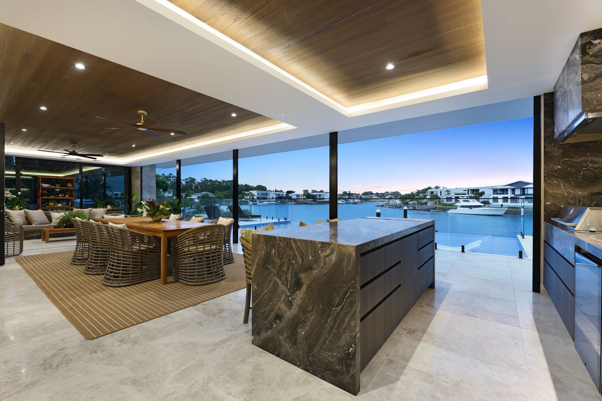 1033 Edgecliff Place, Sanctuary Cove QLD 4212, Hope Island - Thumbnail 5