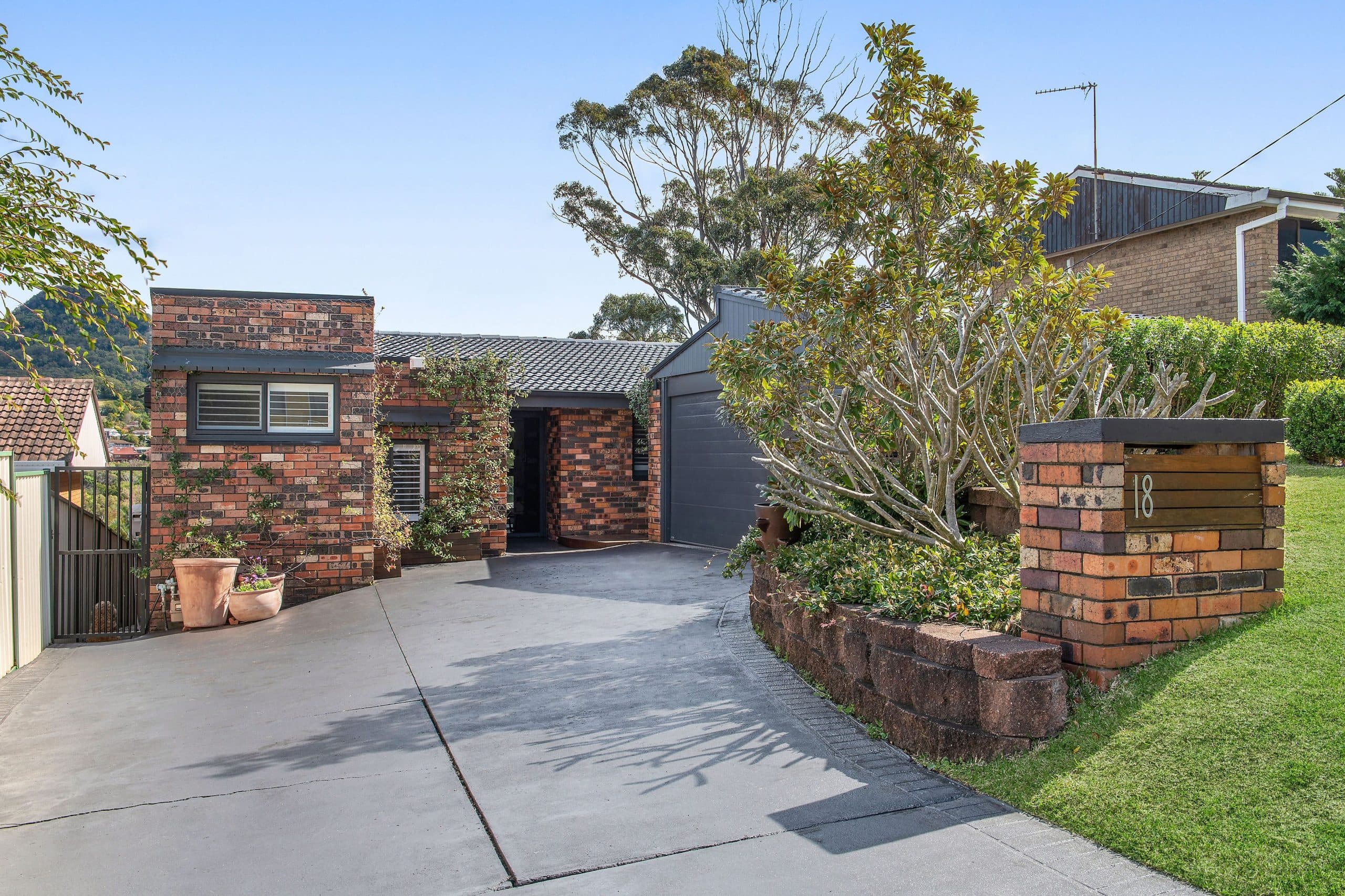 18 Evelyn Avenue, Figtree - Image 1