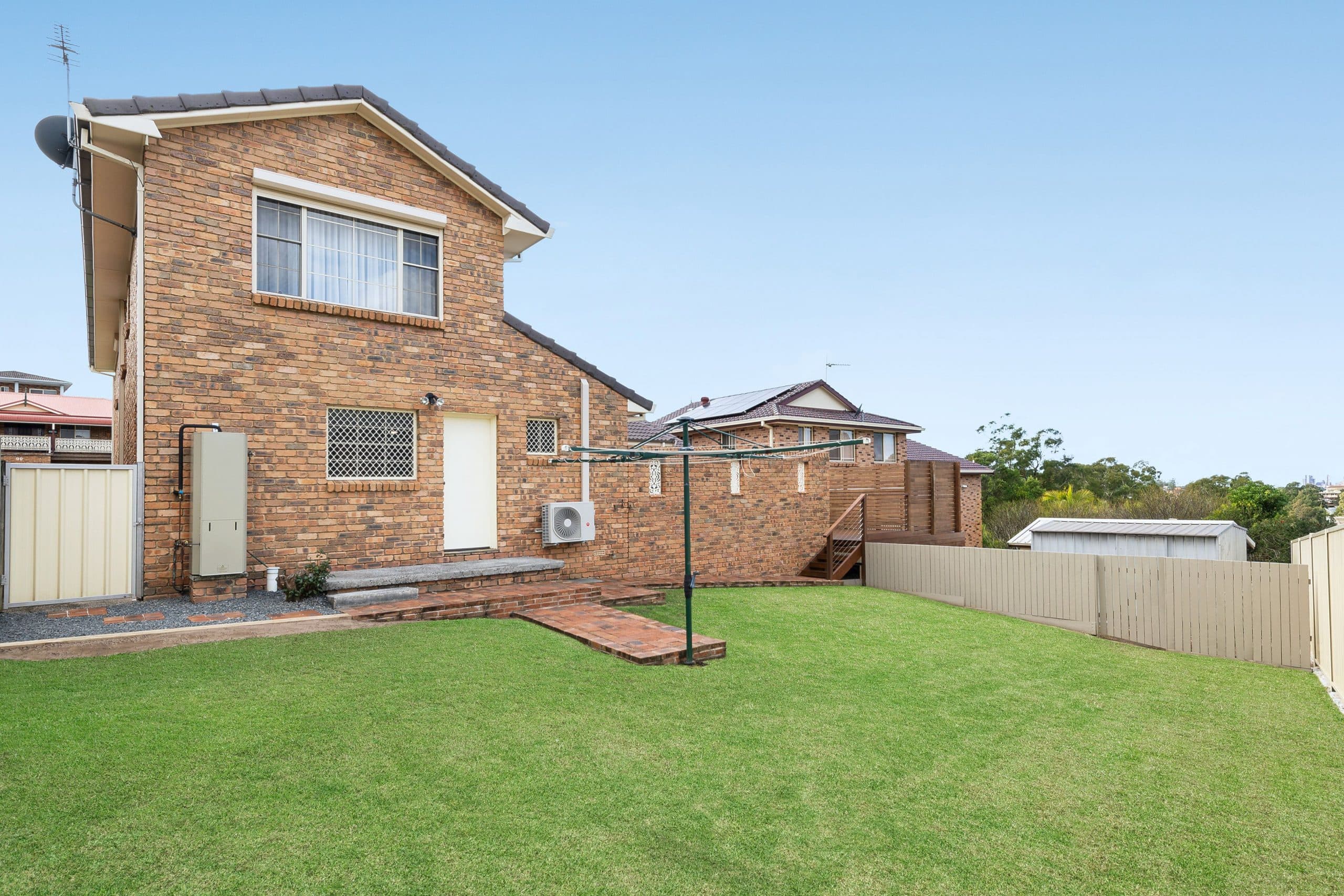 35 Booreea Boulevard, Cordeaux Heights - Image 1