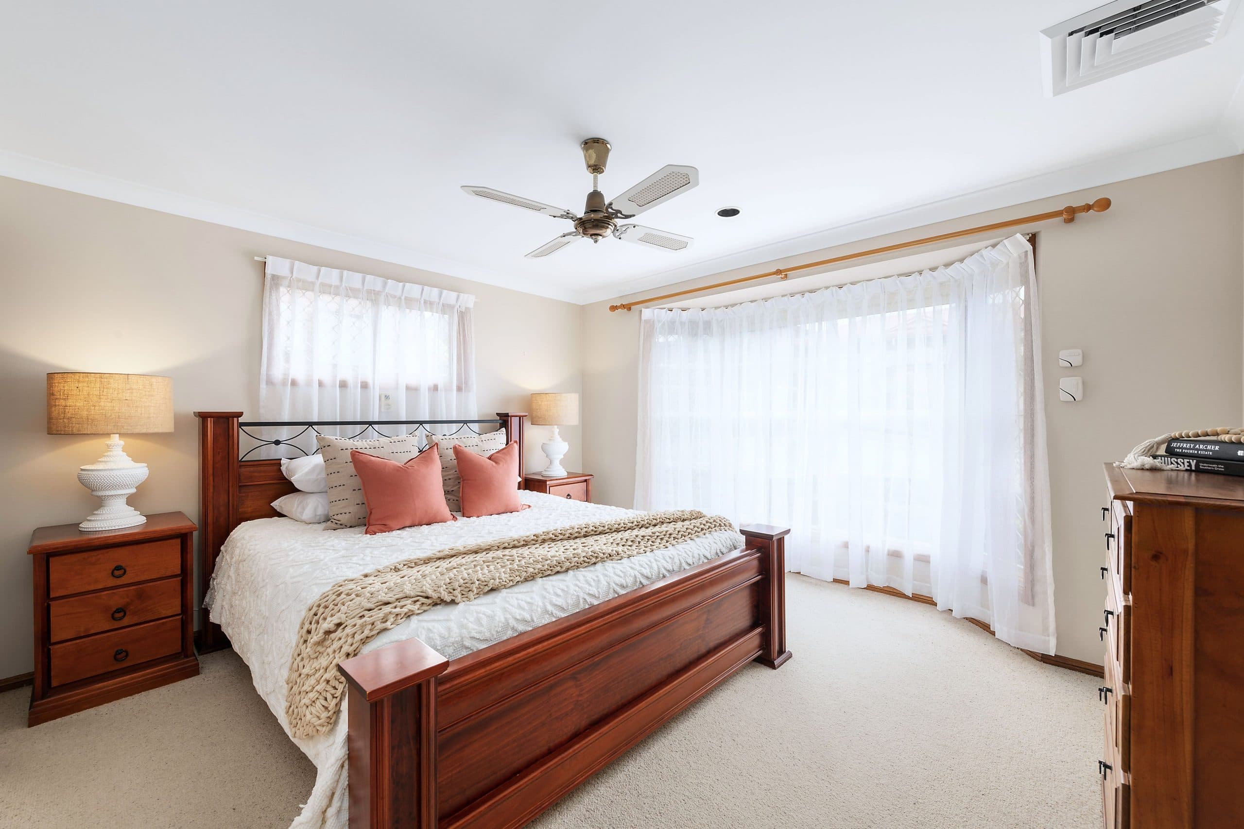 35 Booreea Boulevard, Cordeaux Heights - Thumbnail 4