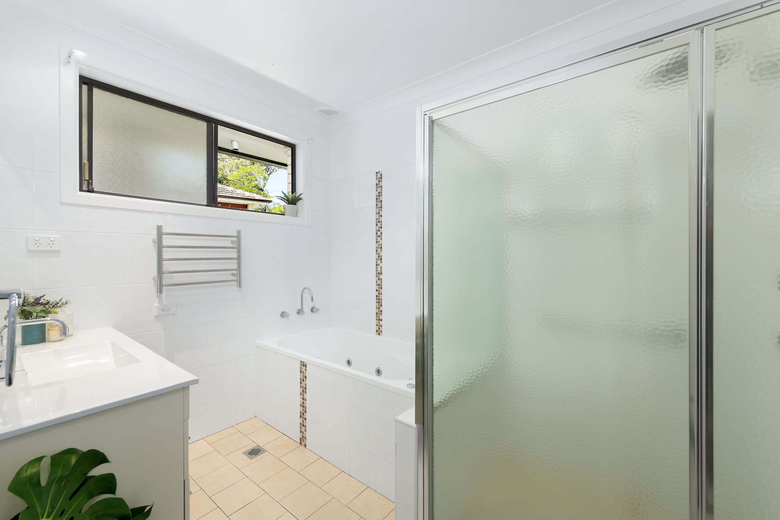 16 McAndrew Crescent, Mangerton - Thumbnail 5