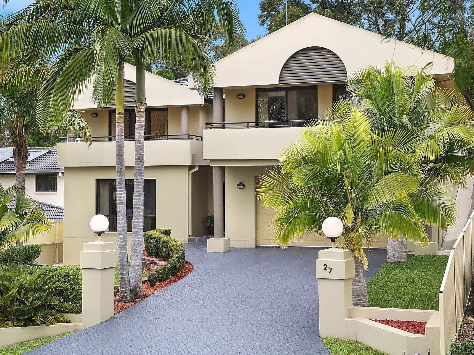 27 Tamarind Drive, Cordeaux Heights - Image 1