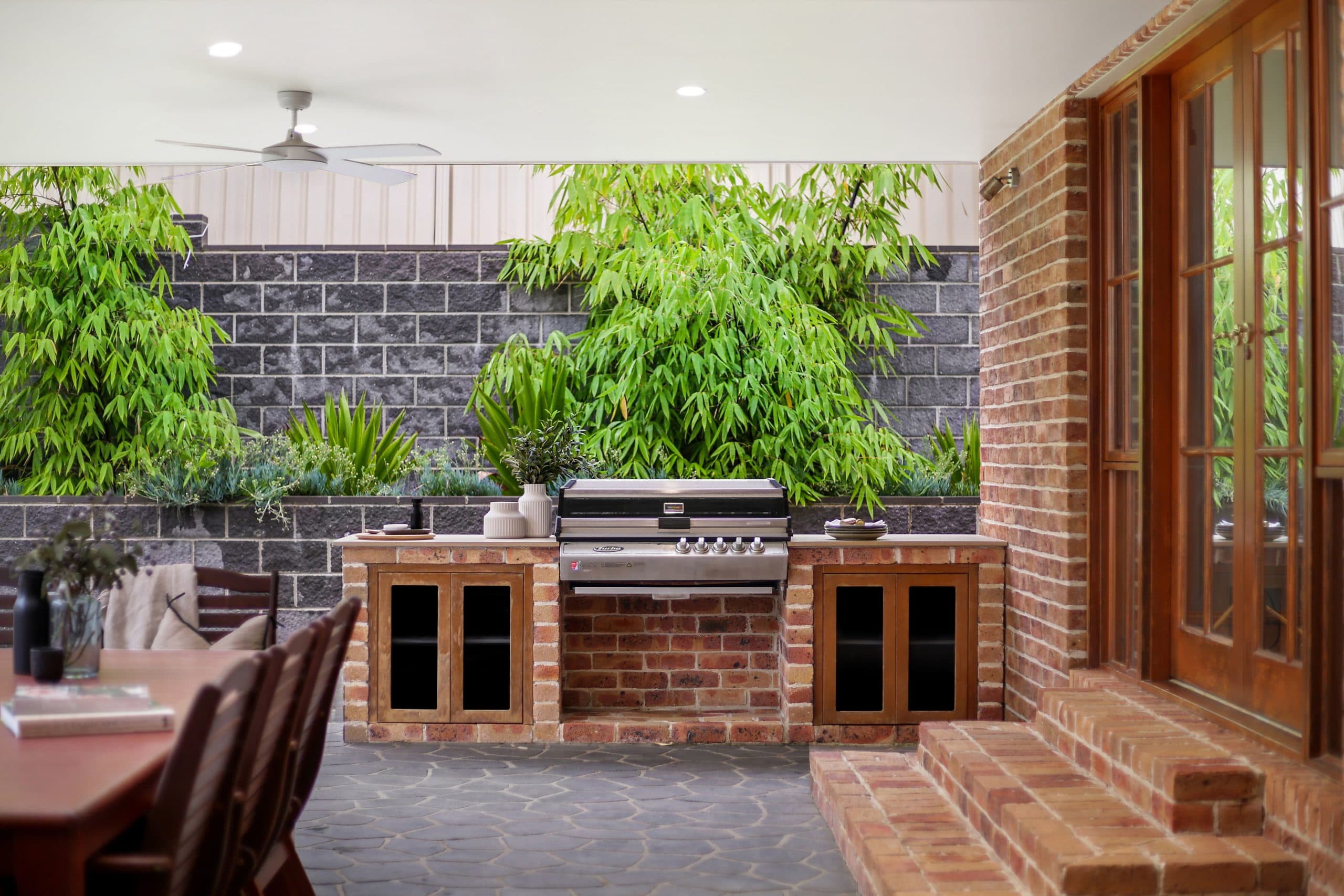 75 William James Drive, Cordeaux Heights - Thumbnail 2