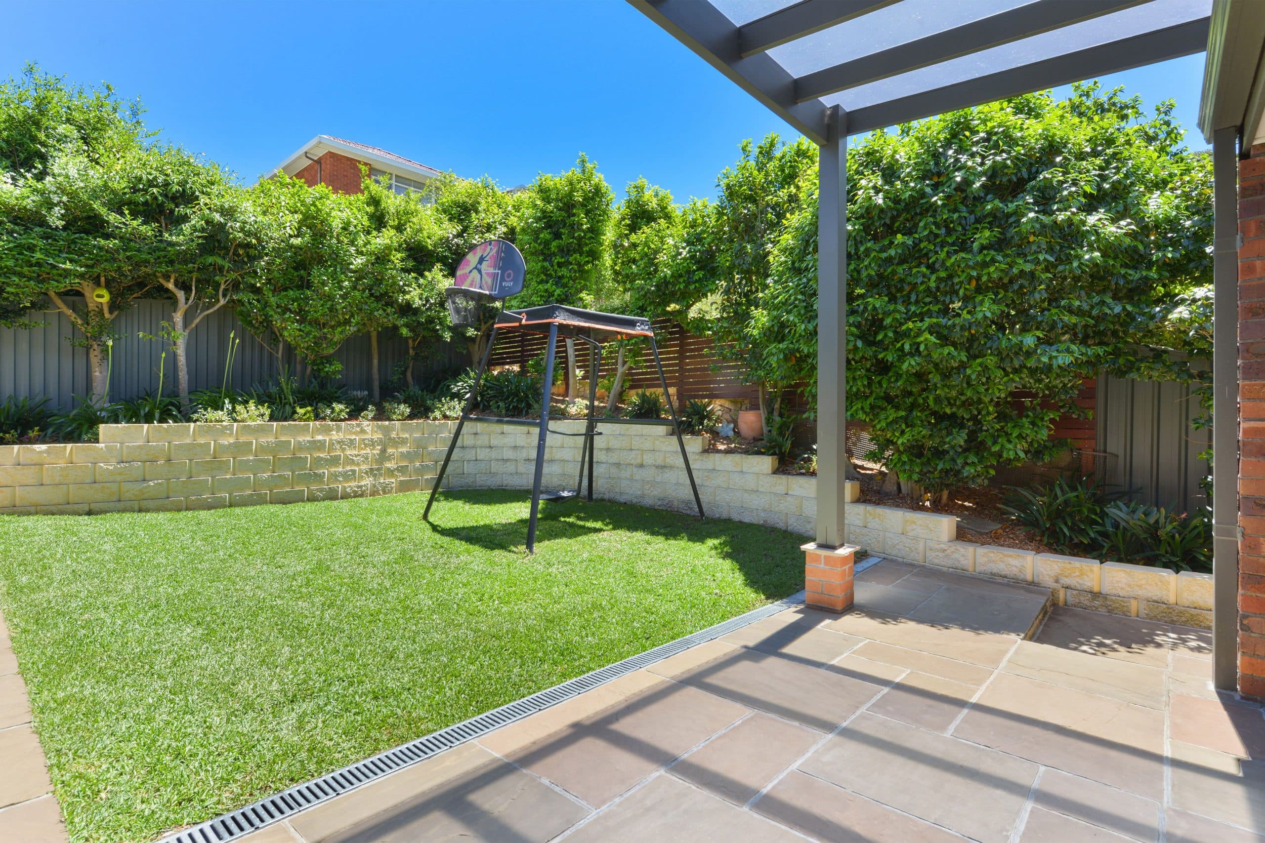 18 Medway Drive, Mount Keira - Image 1
