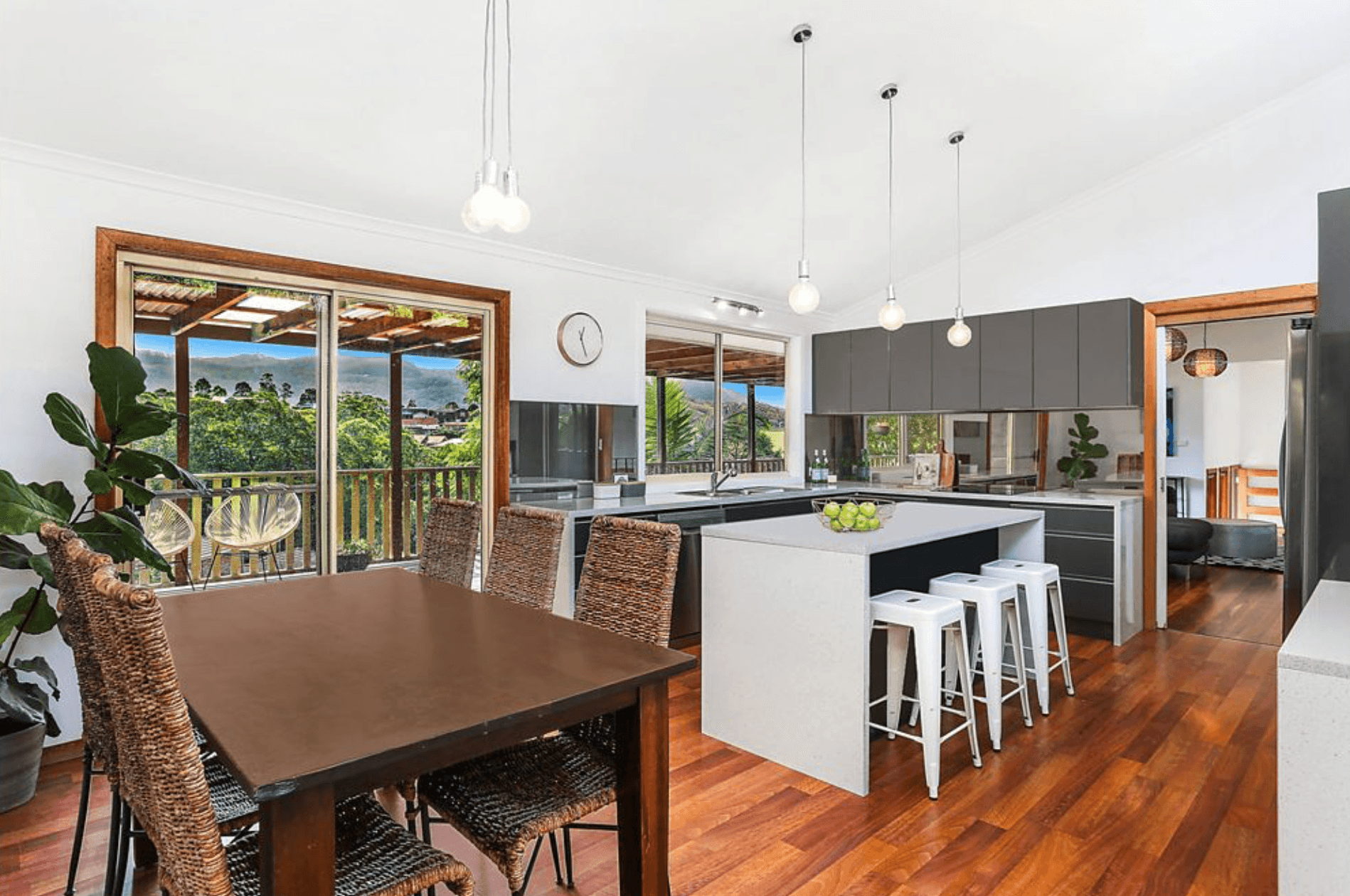 23-25 Taminga Crest, Cordeaux Heights - Thumbnail 6