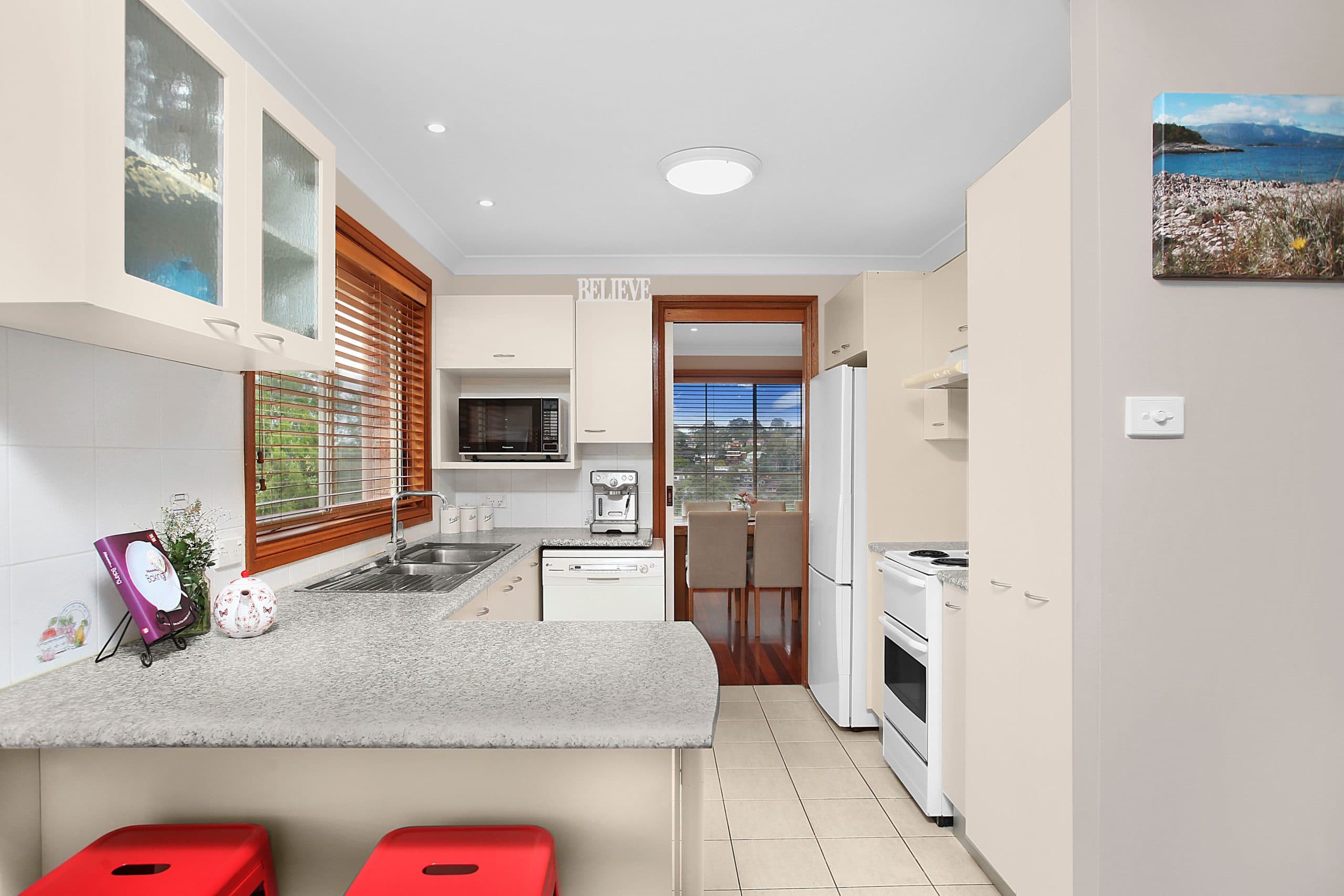 5 Murrogun Crescent, Cordeaux Heights - Thumbnail 6