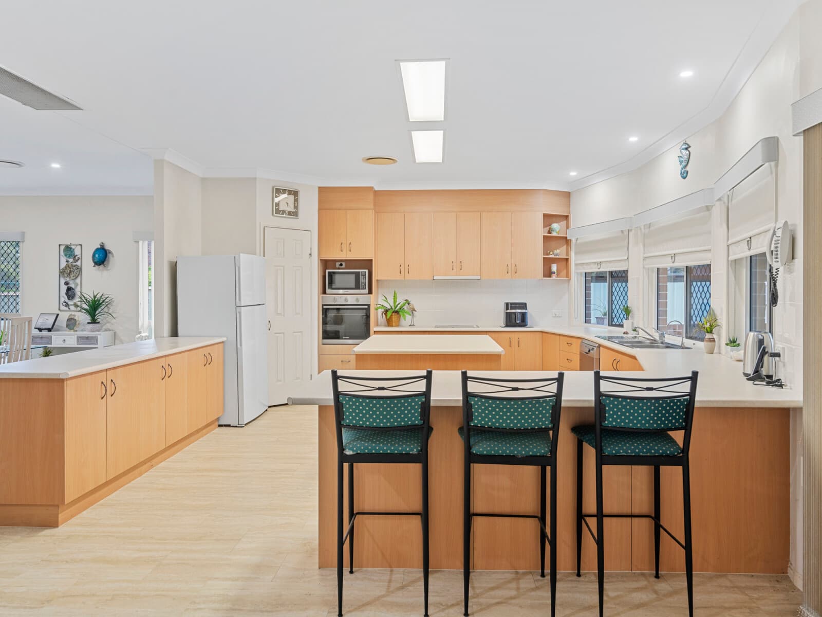155 Mooroondu Road Thorneside QLD 4158, Thorneside - Thumbnail 5