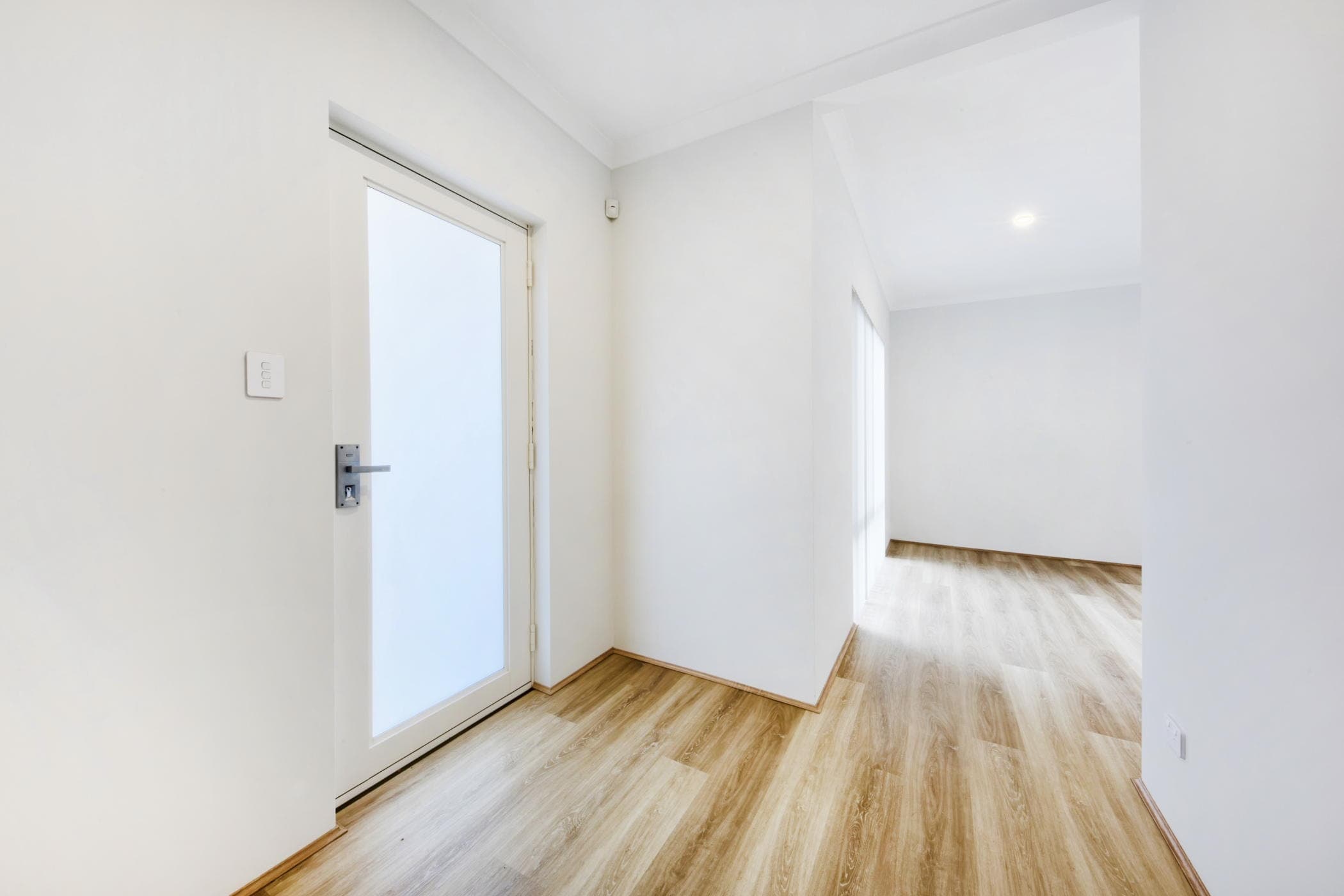 11A Ivanhoe Street, MORLEY WA 6062, Morley - Thumbnail 4