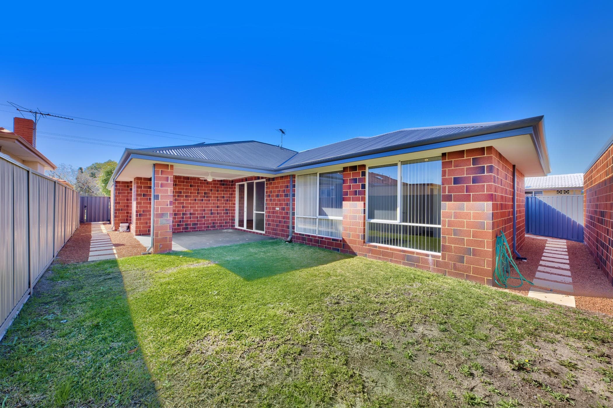 11 Ivanhoe Street, MORLEY WA 6062, Morley - Thumbnail 2